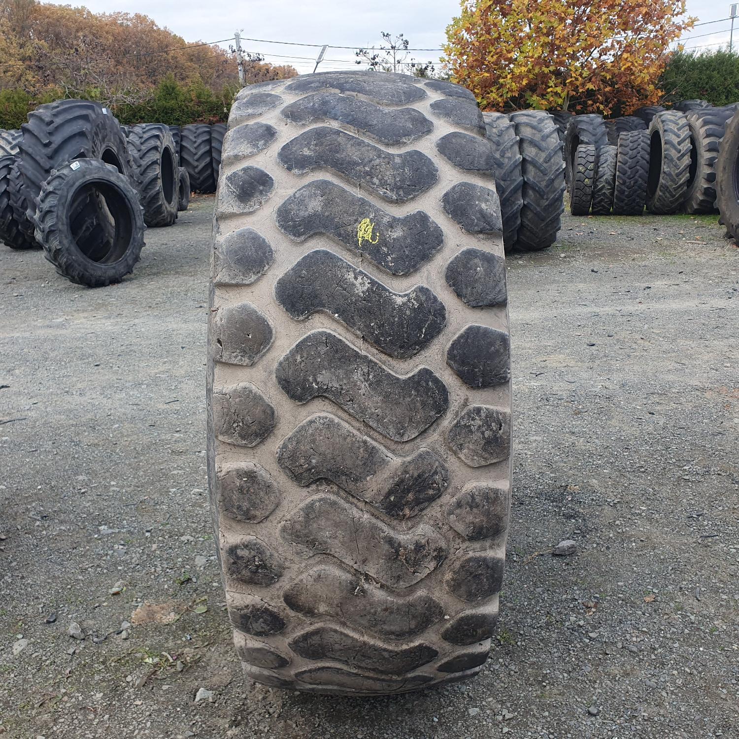  Cauciucuri 23.5R25  Michelin