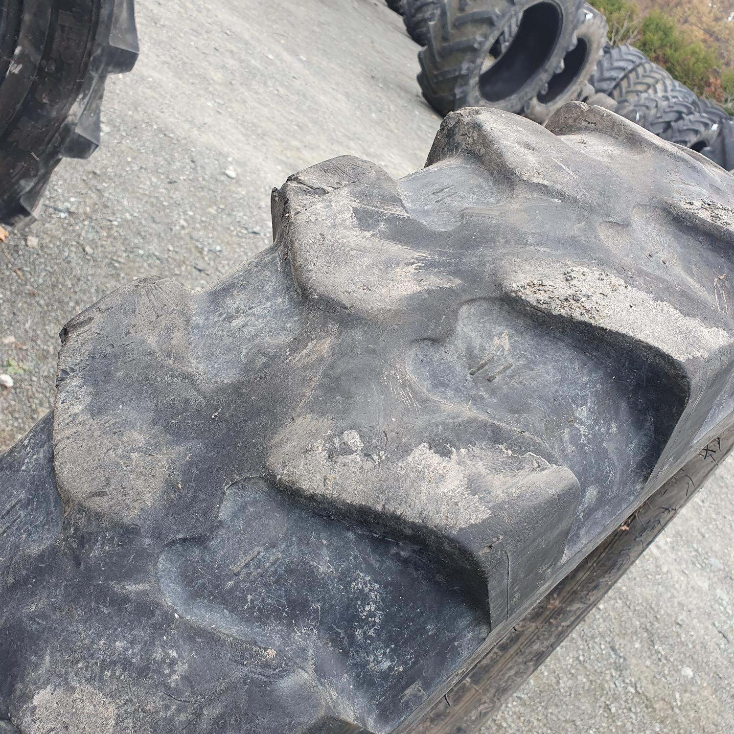  Cauciucuri 10.00-20  Mitas