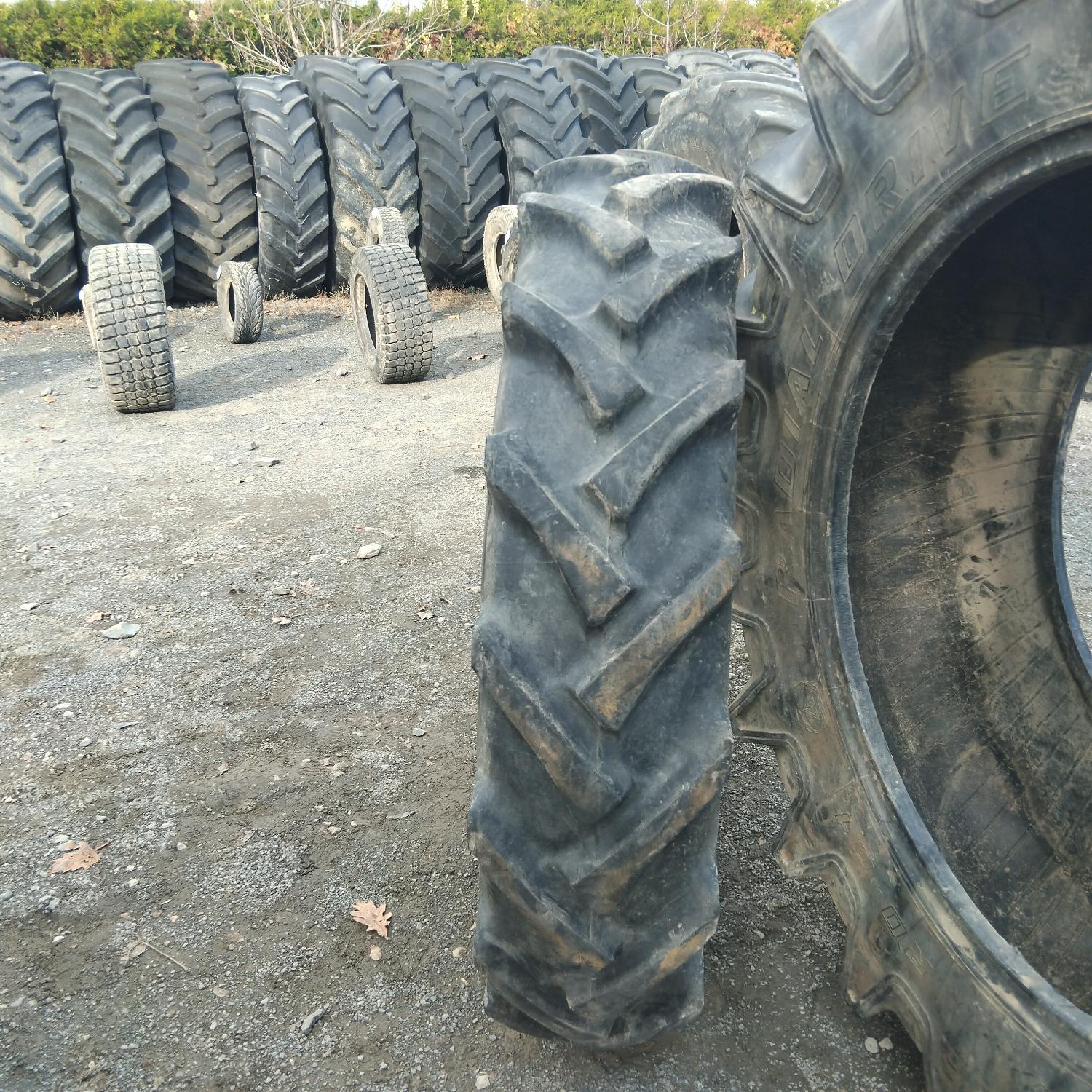  Cauciucuri 11.2-28 (280/85R28) Rekord