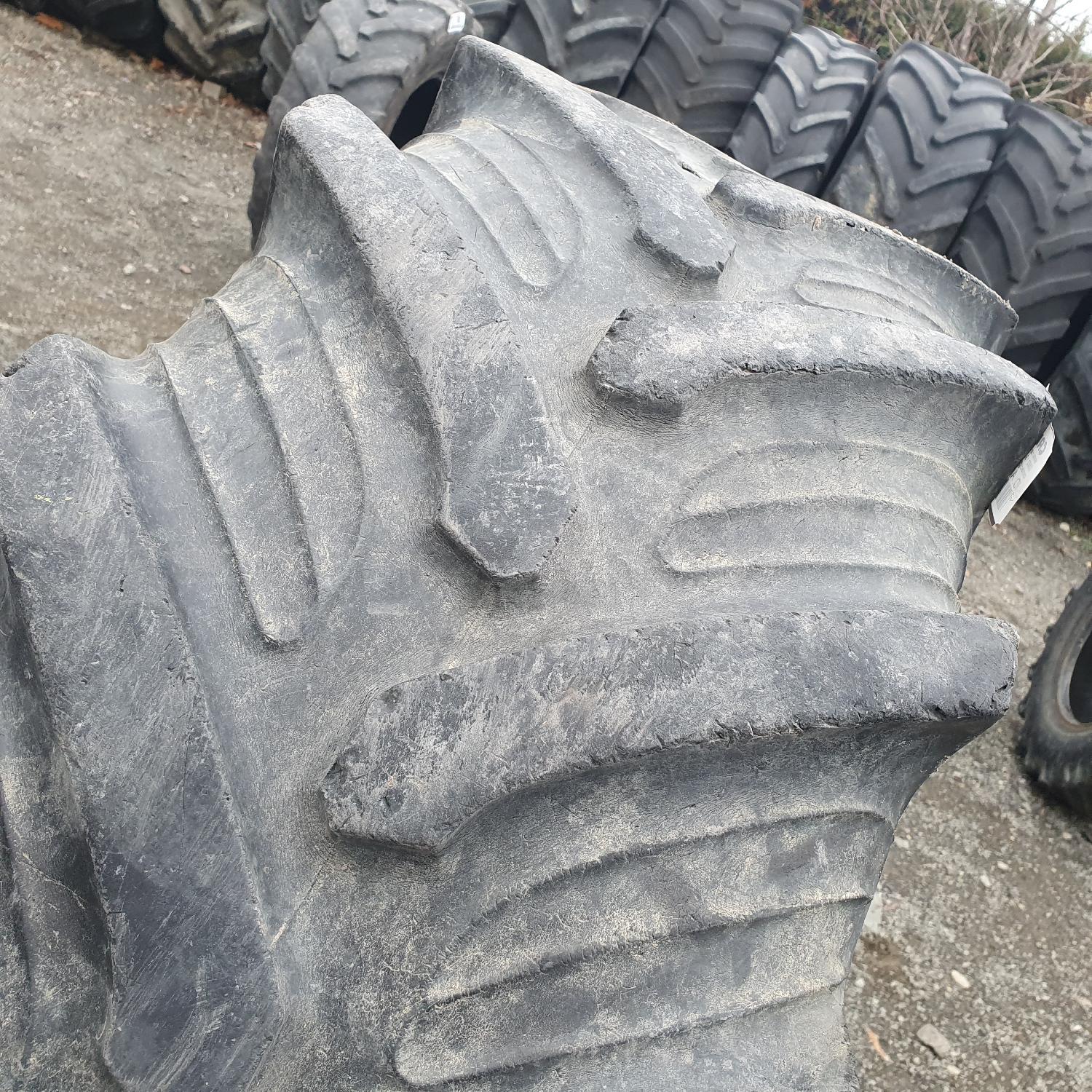  Cauciucuri 14.9R24 (380/85R24) Taurus