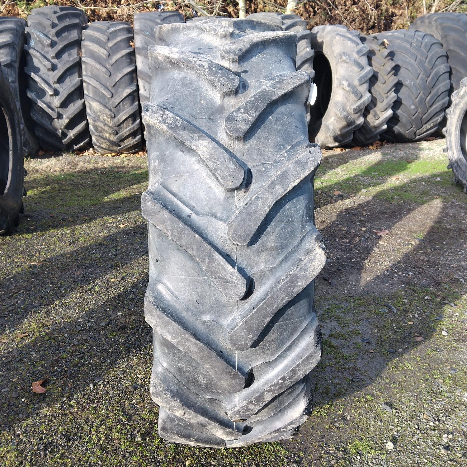  Cauciucuri 16.9R30 (420/85R30) Semperit