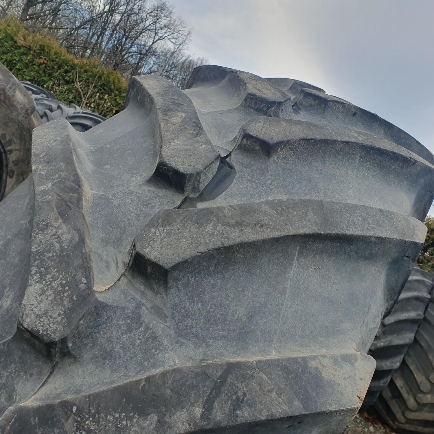  Cauciucuri 710/75R42  Trelleborg