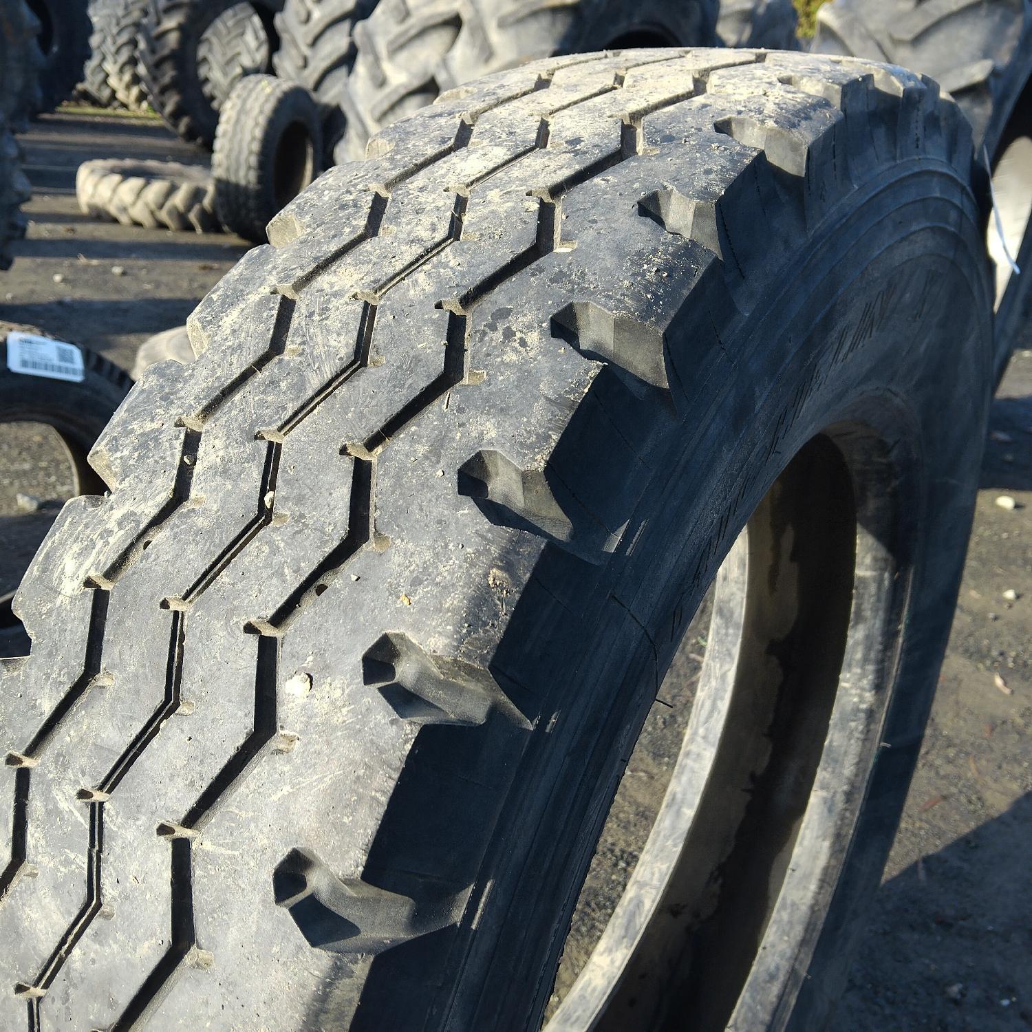  Cauciucuri 9R22.5  Michelin