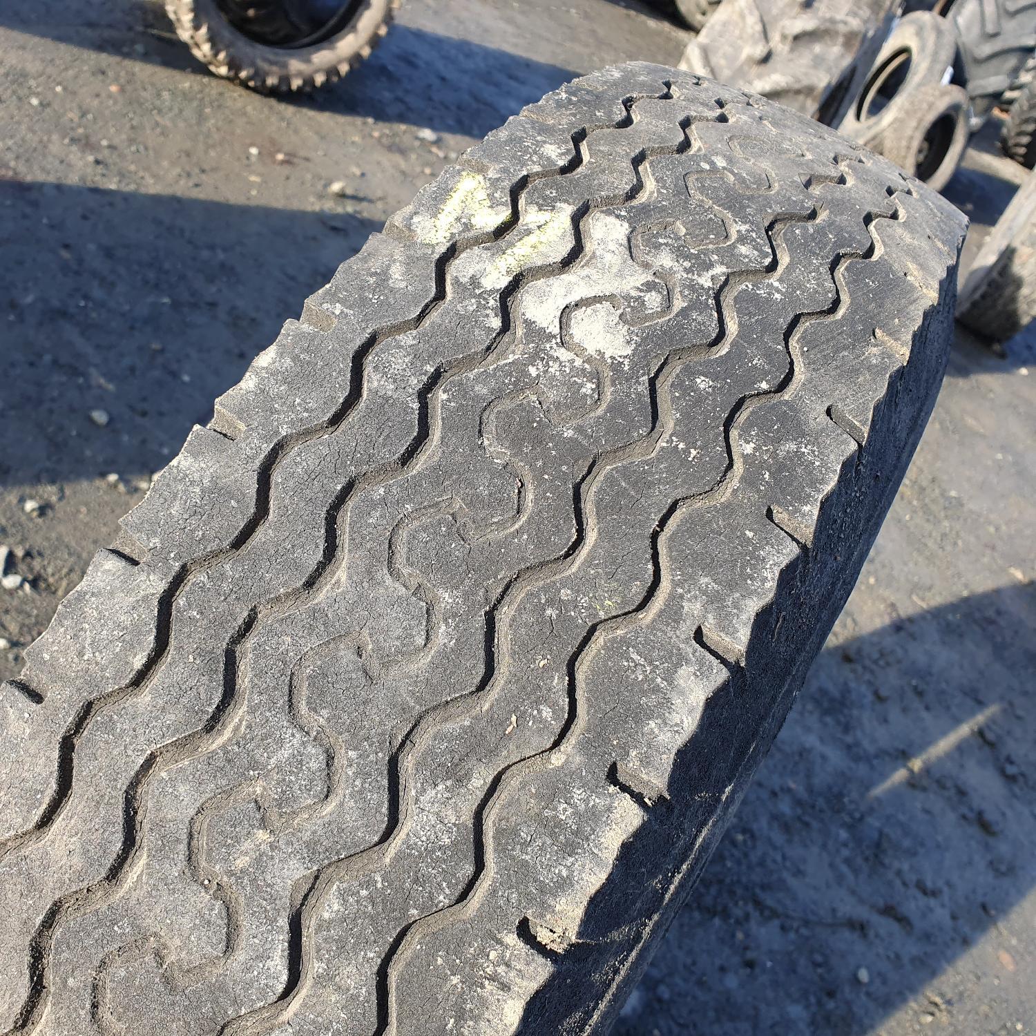  Cauciucuri 7.50-16  Goodyear