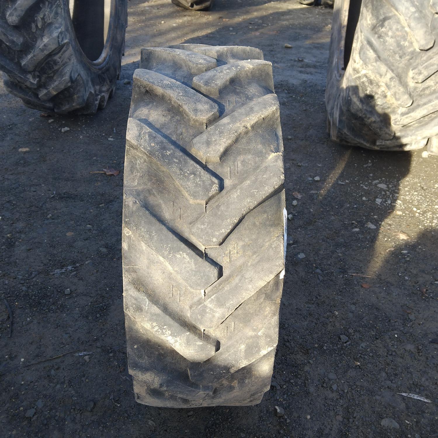  Cauciucuri 10.0/75-15.3 (260/70R15.3) Mitas