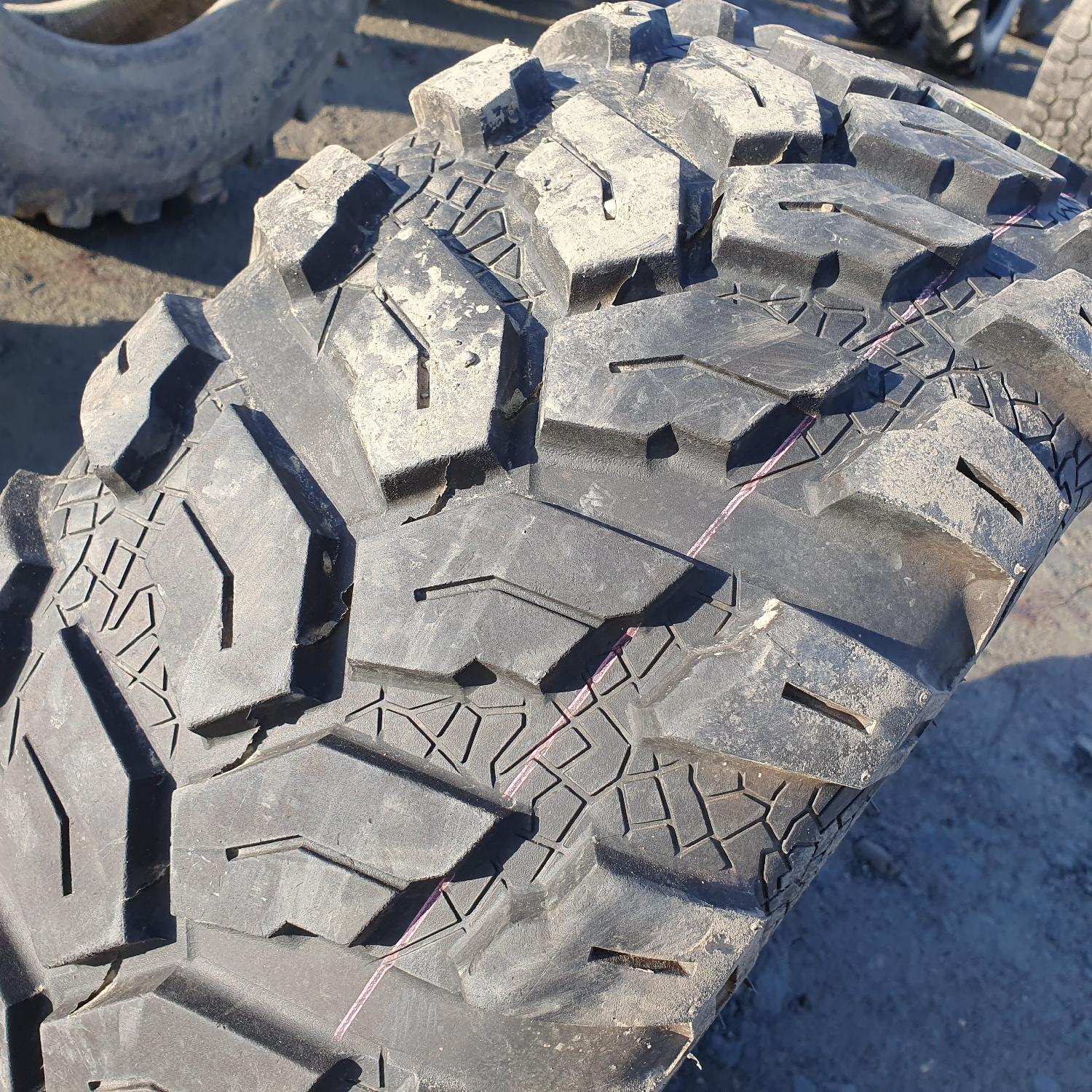  Cauciucuri 26x9.00R14  Maxxis