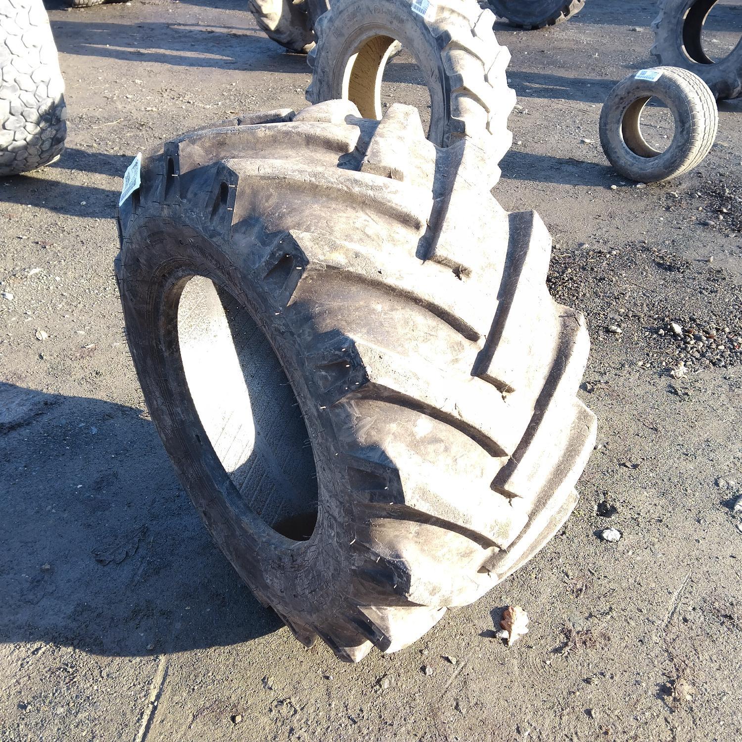  Cauciucuri 15.0/55-17  Bkt