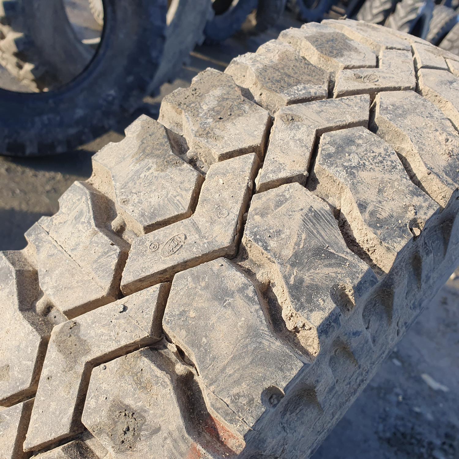  Cauciucuri 200-15  Metzeler