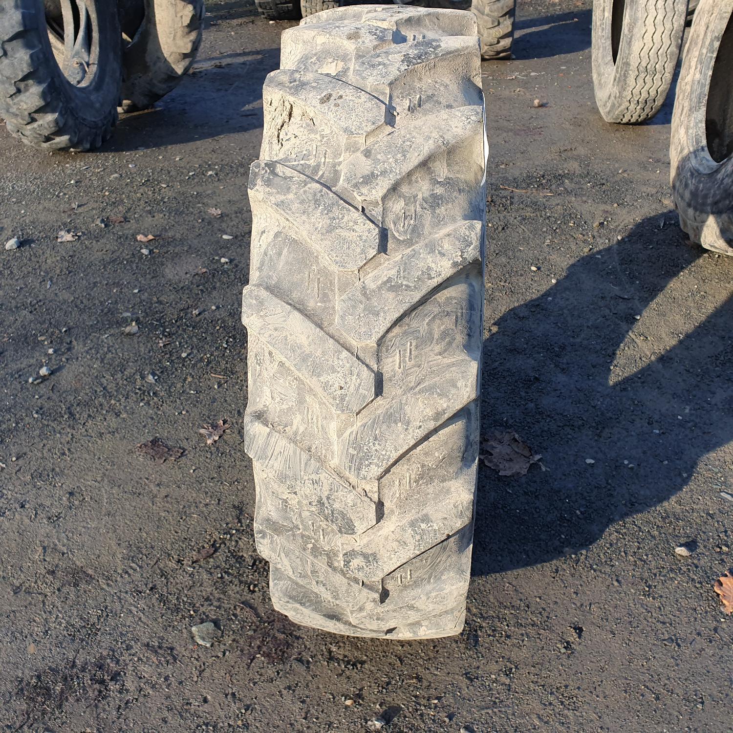  Cauciucuri 10.5-18 (10.5/80R18) Mitas