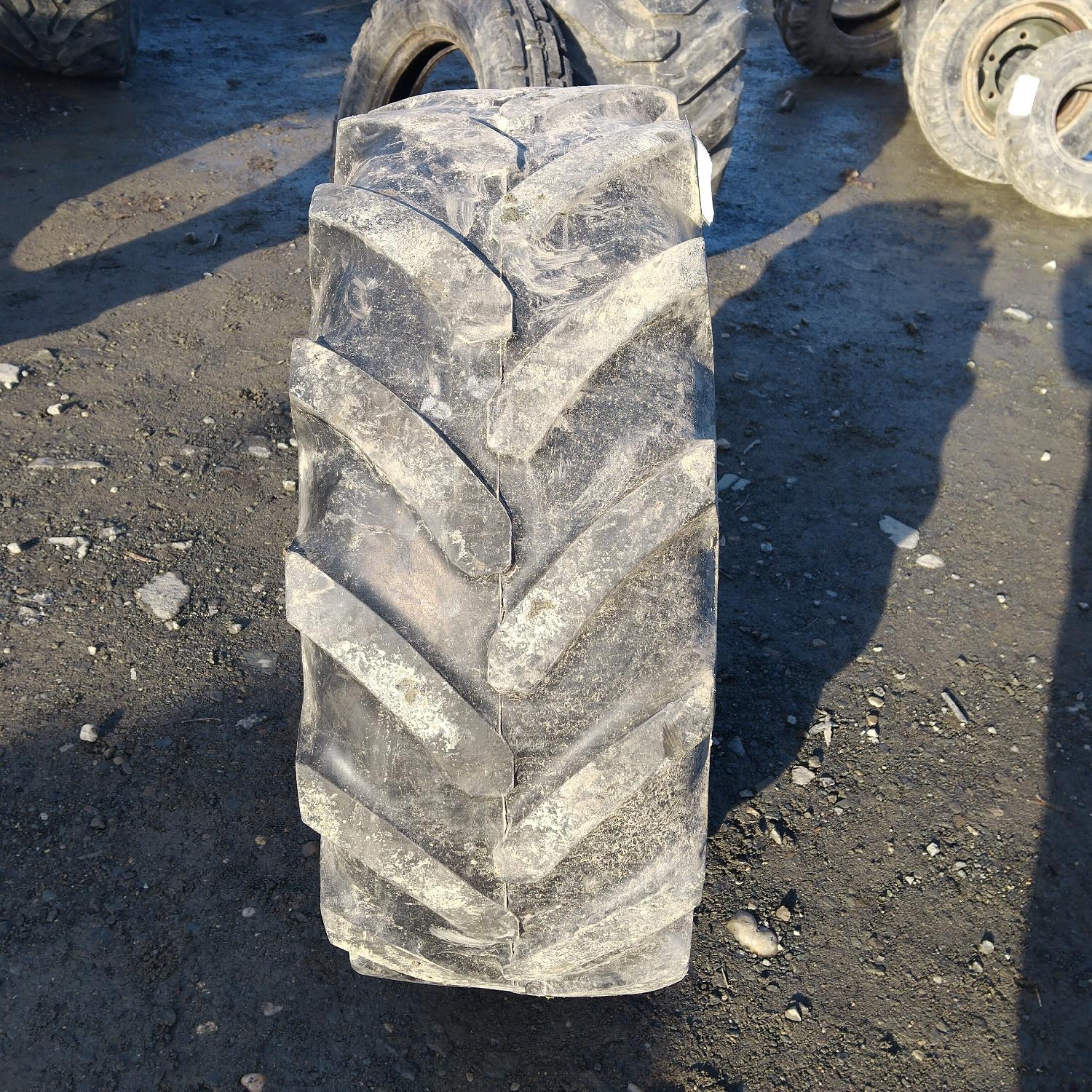  Cauciucuri 11R16  Michelin