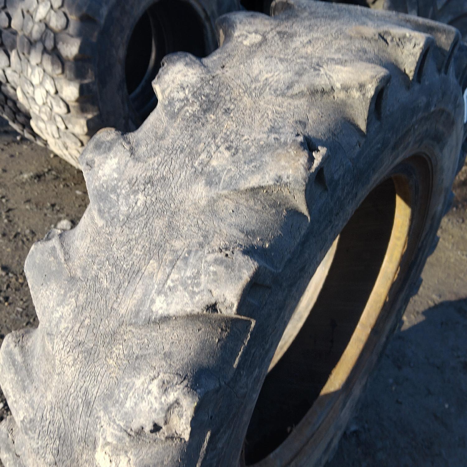  Cauciucuri 8.25-20  Mitas