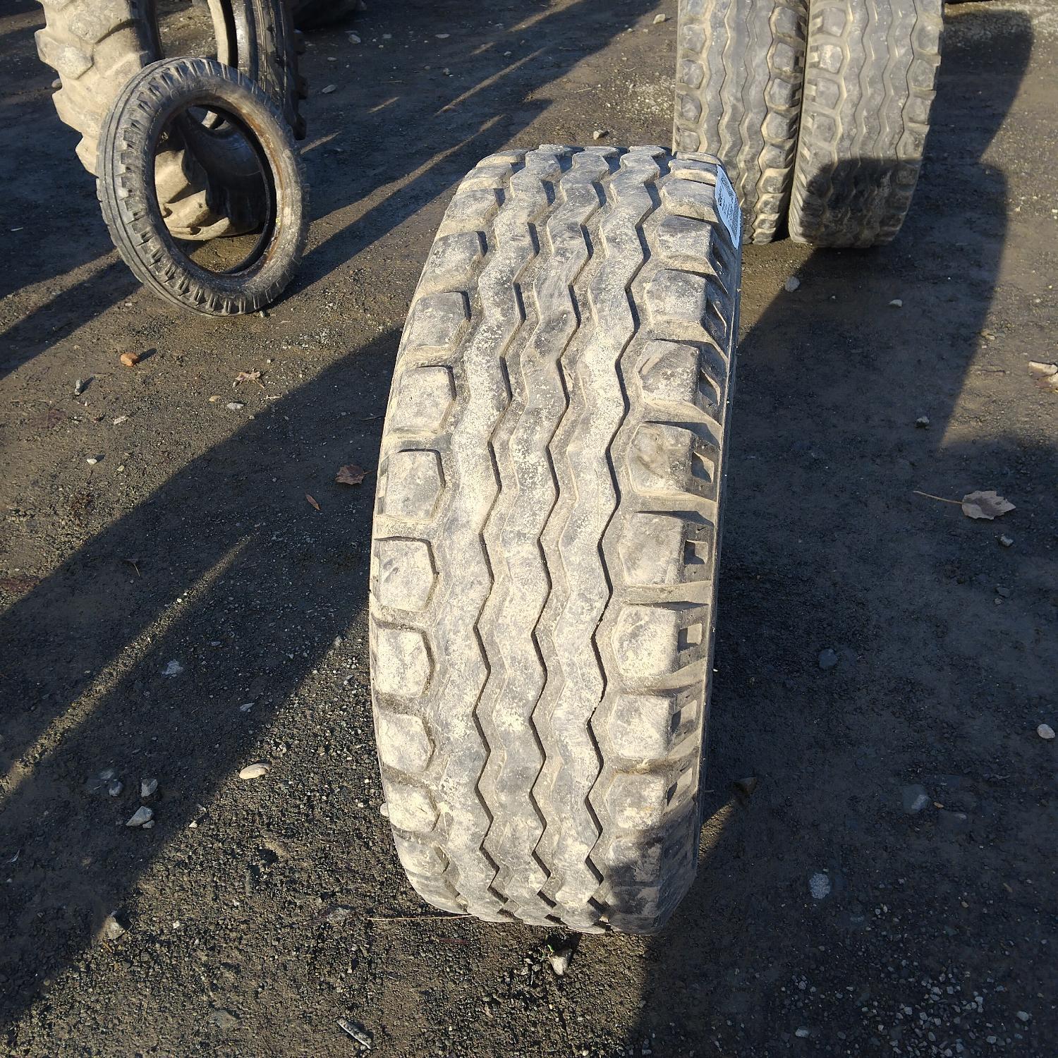  Cauciucuri 10.5/80-18 (10.5R18) Bkt