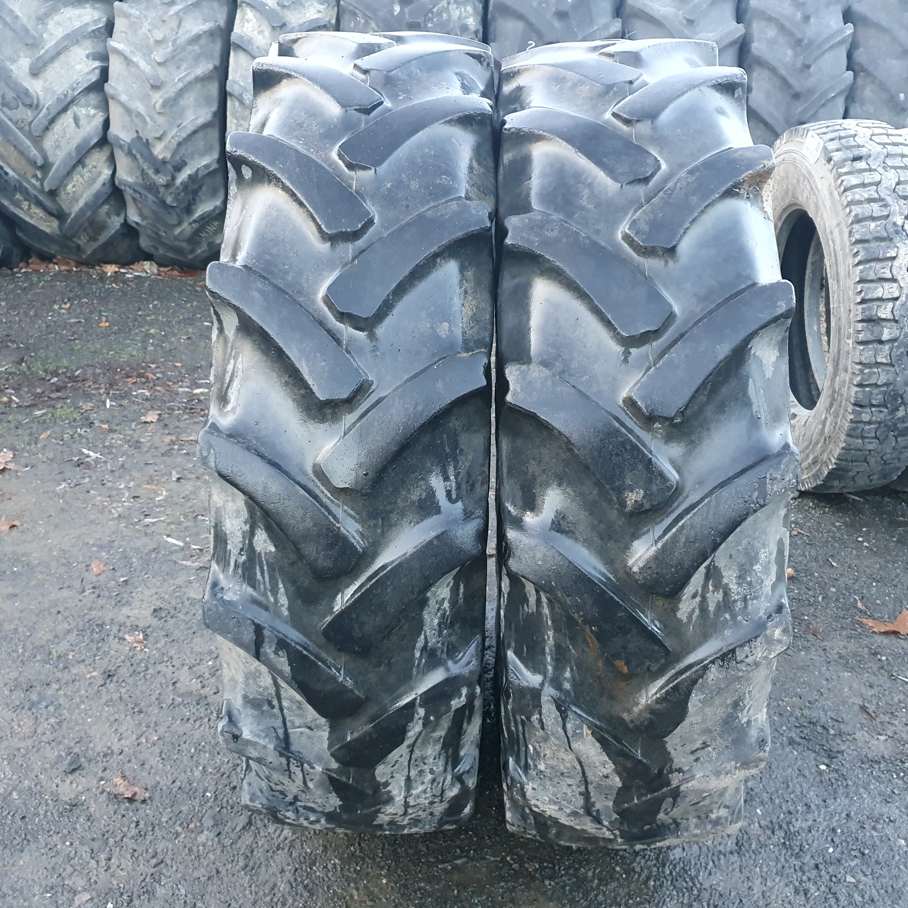  Cauciucuri 280/85R28 (11.2R28) Continental