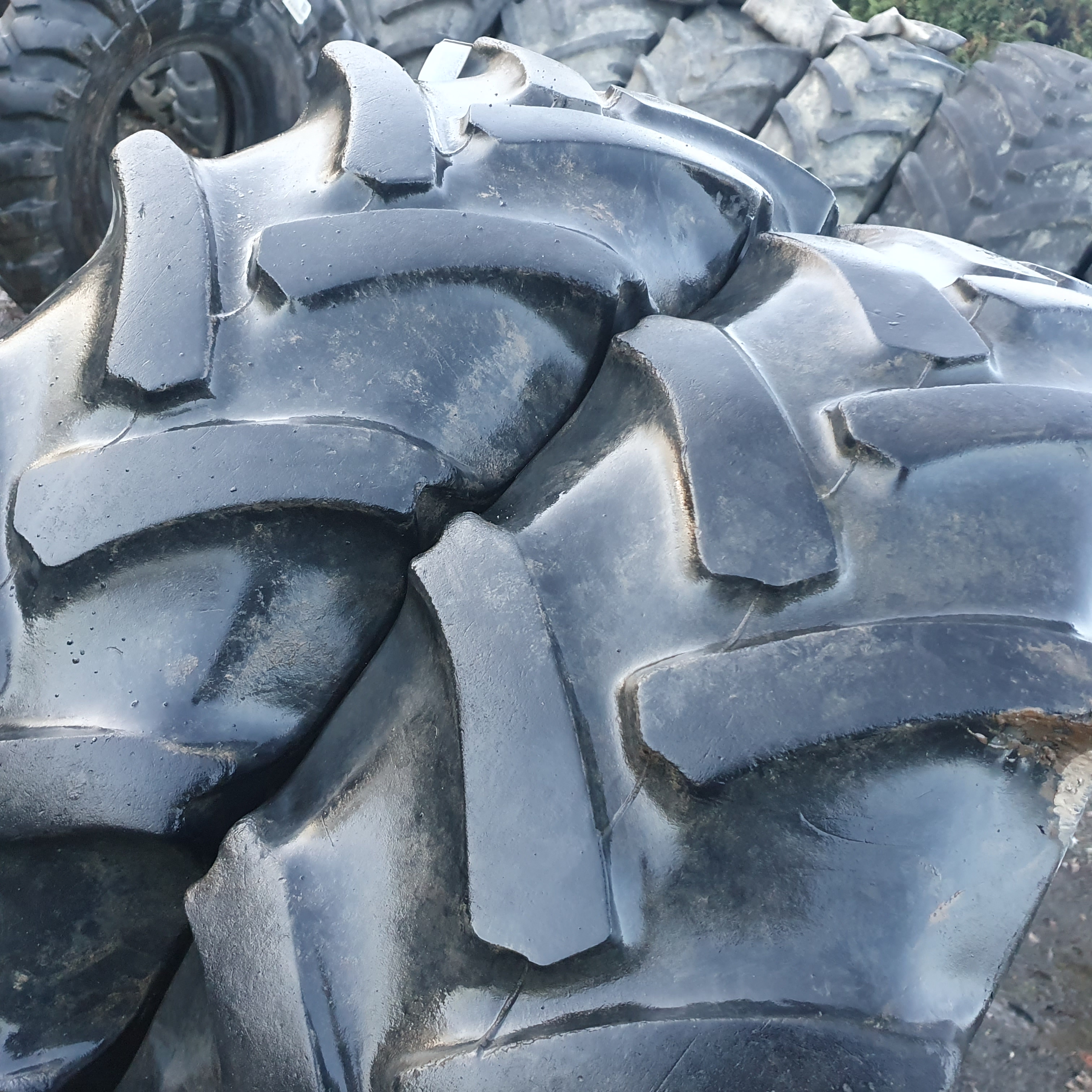  Cauciucuri 280/85R28 (11.2R28) Continental