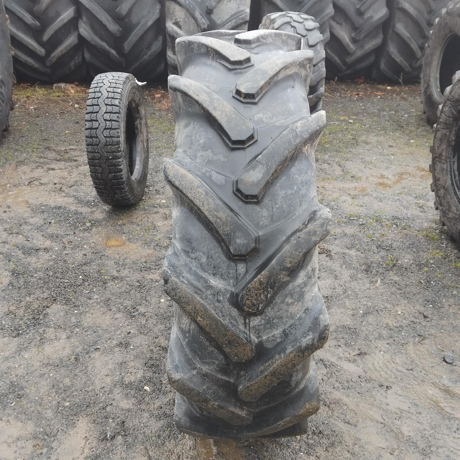  Cauciucuri 12.4R24 (320/85R24) Vredestein