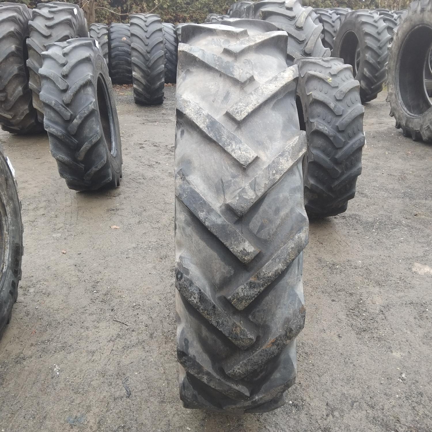  Cauciucuri 12.4R32 (320/85R32) Universal