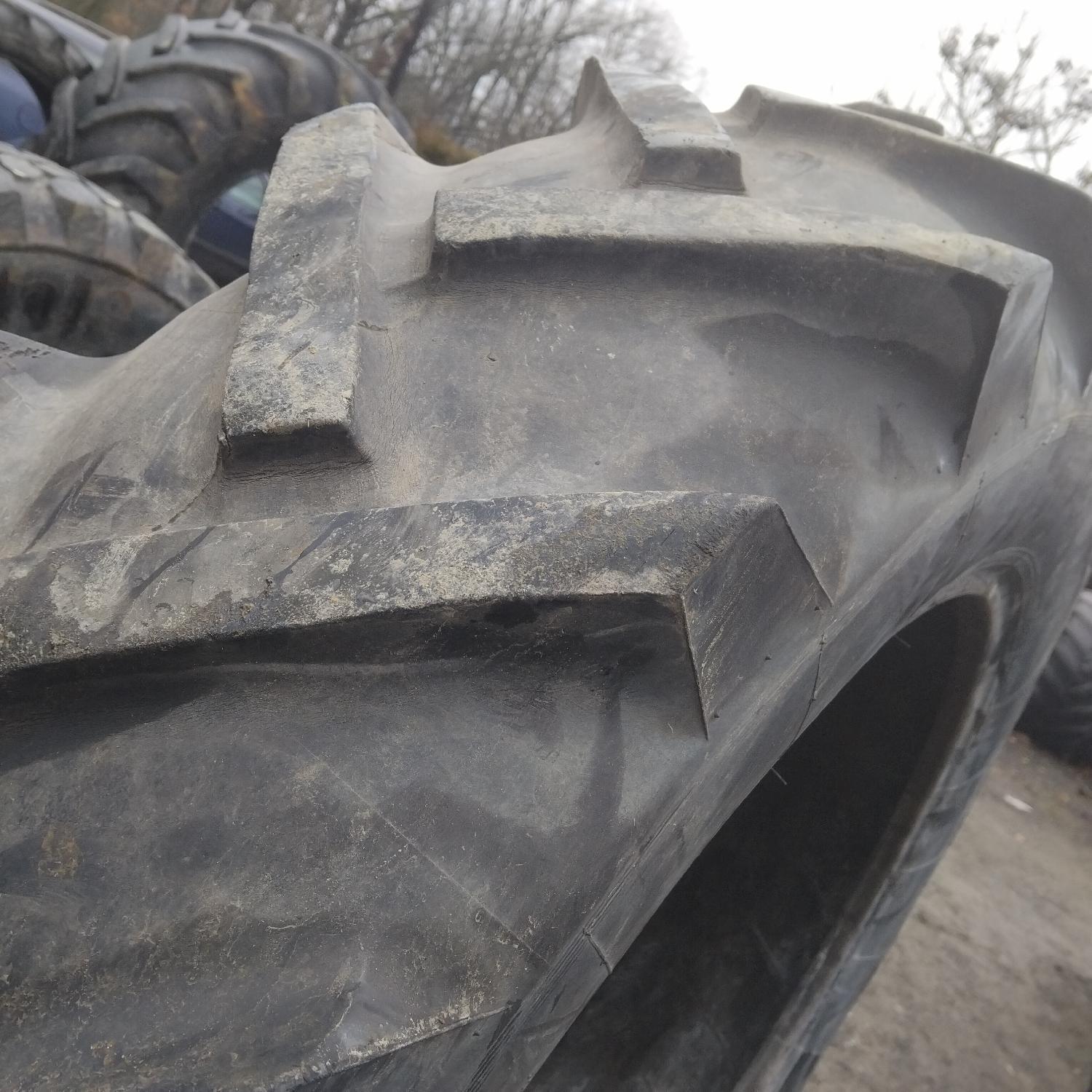  Cauciucuri 12.4R32 (320/85R32) Universal