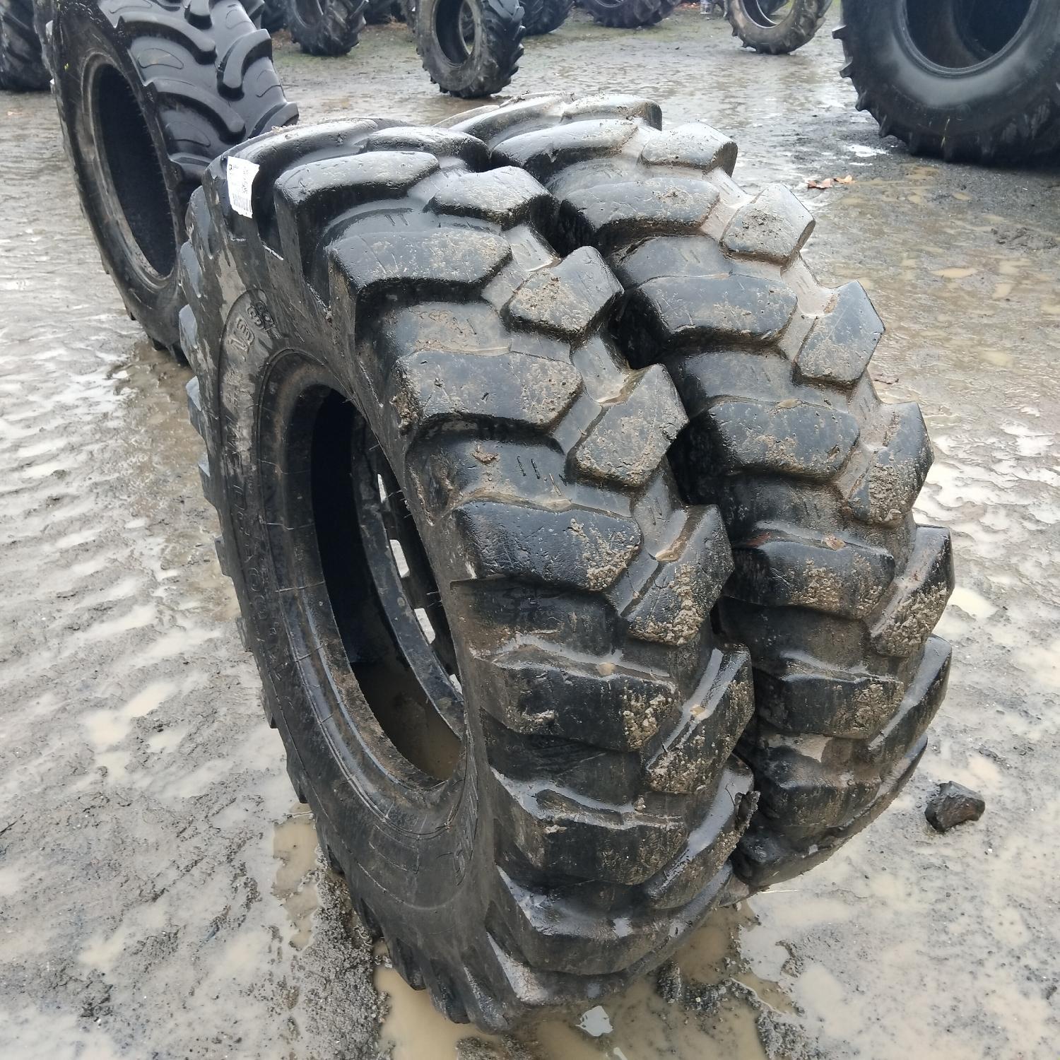  Cauciucuri 11.00-20  Liebherr