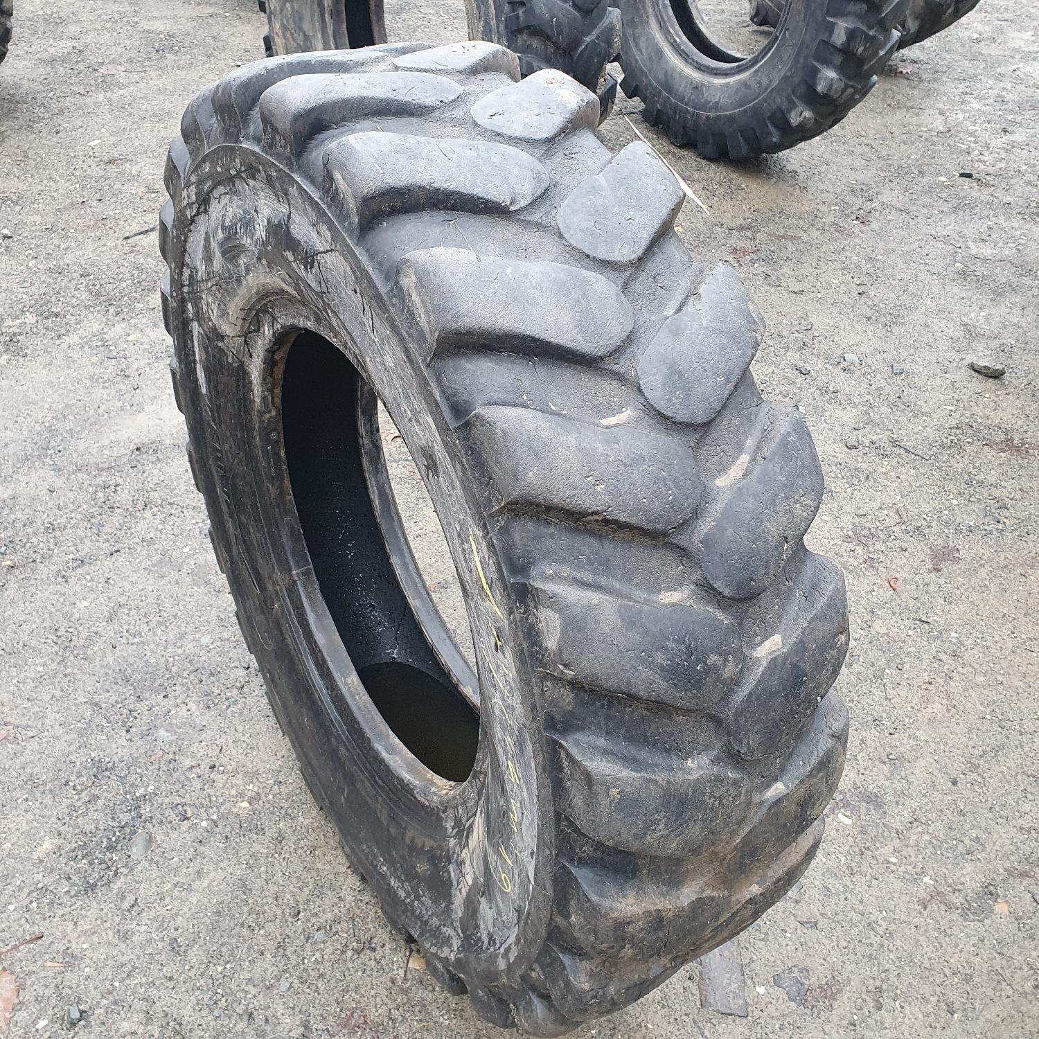  Cauciucuri 10.00-20  Camso