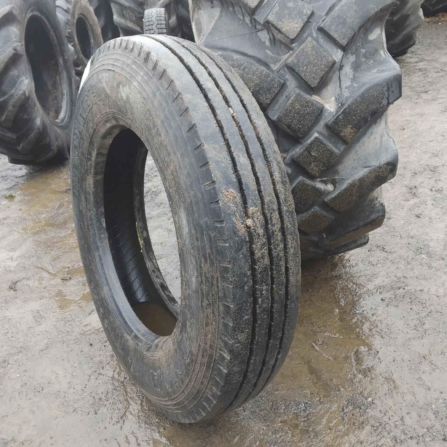  Cauciucuri 8R19.5  Hankook