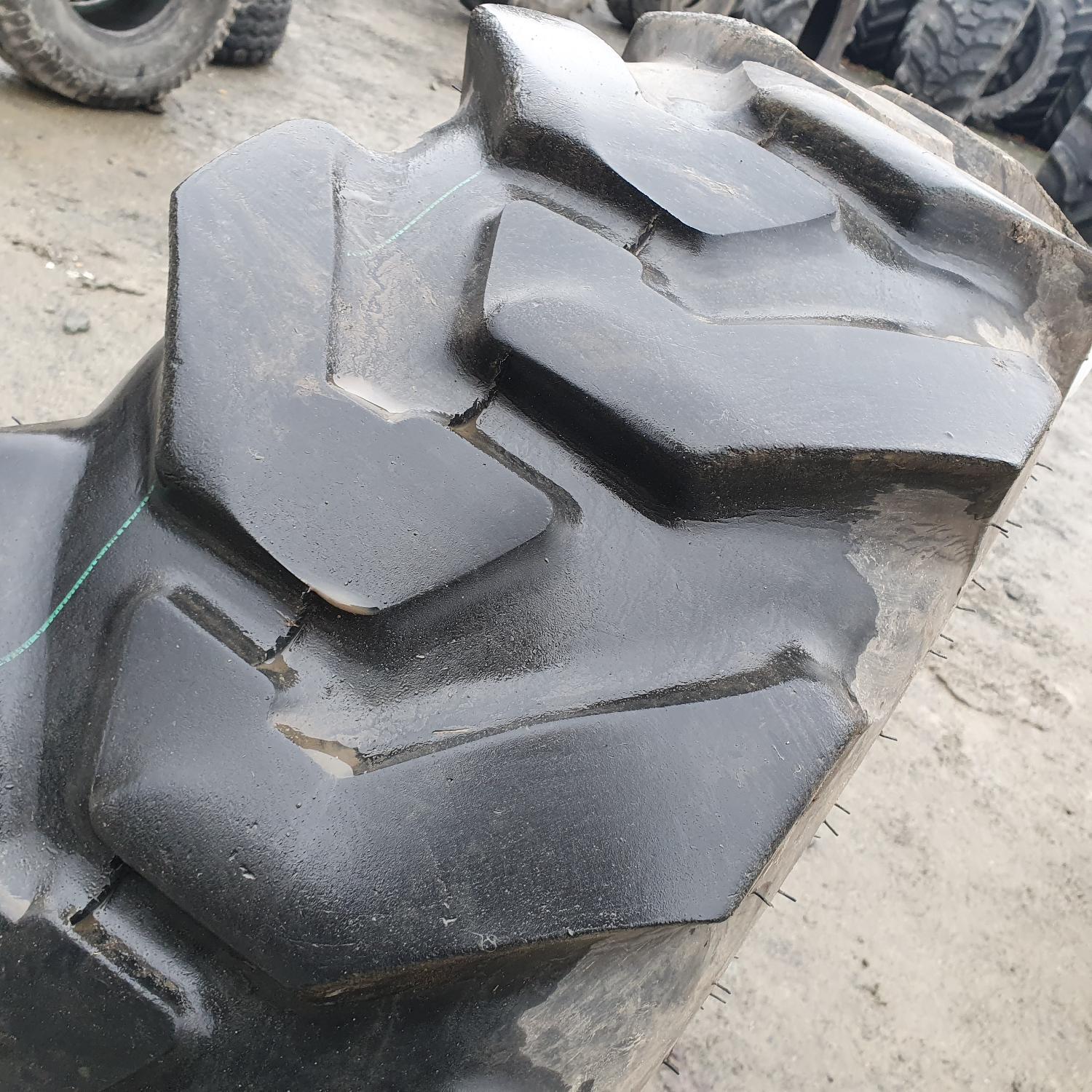  Cauciucuri 12.5/80-18 (12.5R18) Bkt