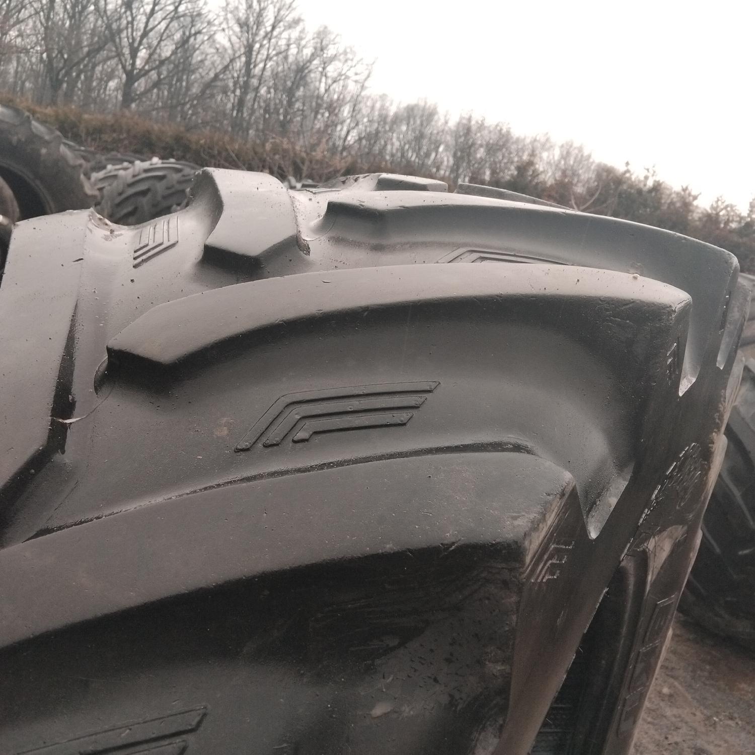  Cauciucuri 600/70R30  Bkt