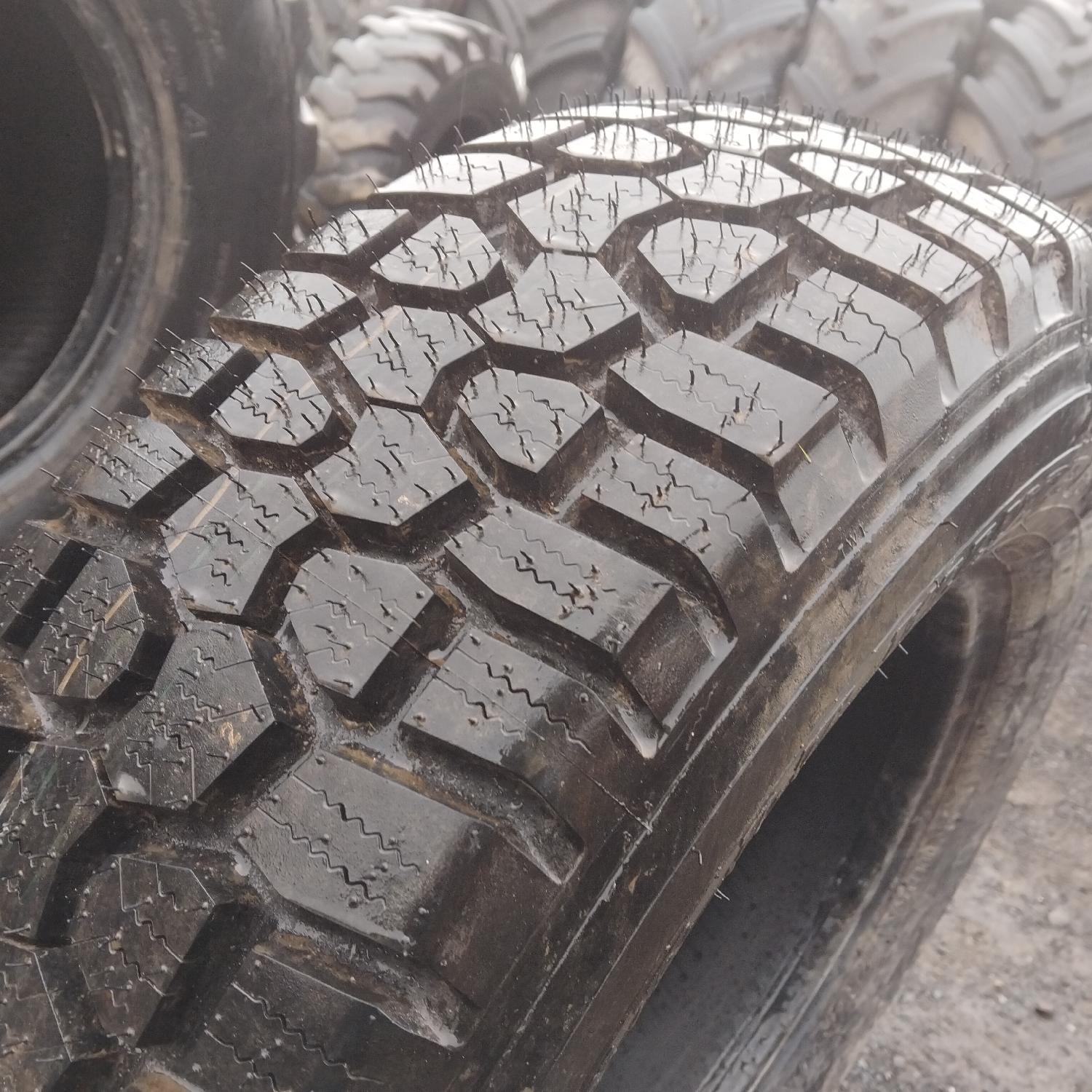  Cauciucuri 225/70R15C  Dunlop