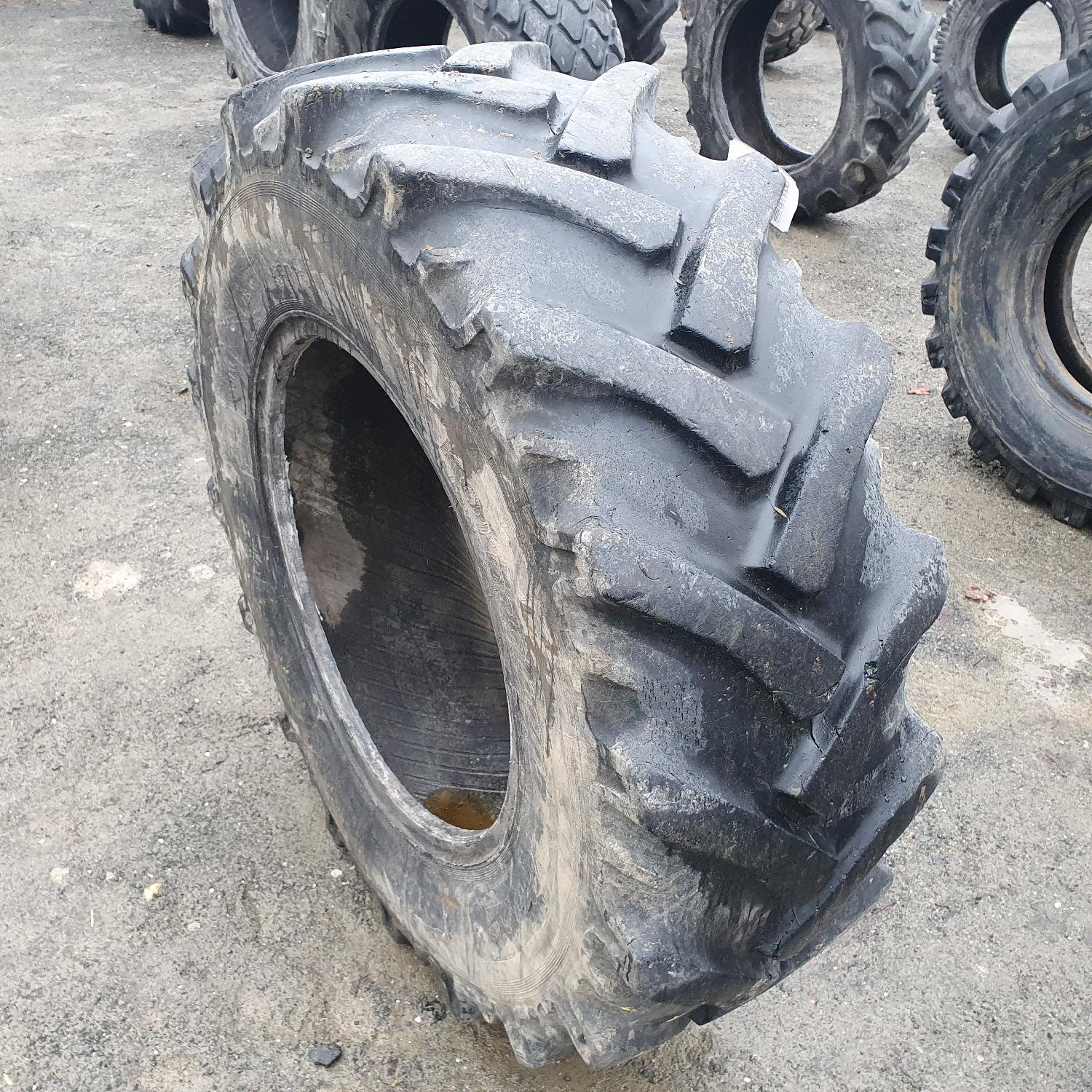  Cauciucuri 14.9R24 (380/85R24) Kormoran