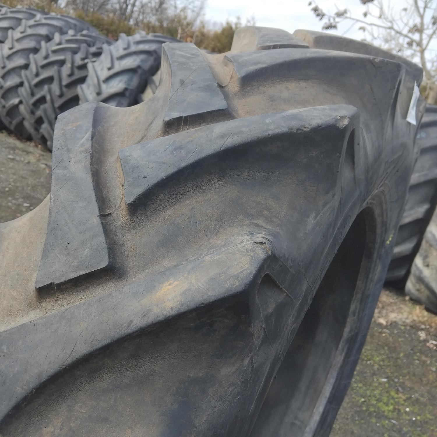  Cauciucuri 12.4-32 (320/85R32) Semperit