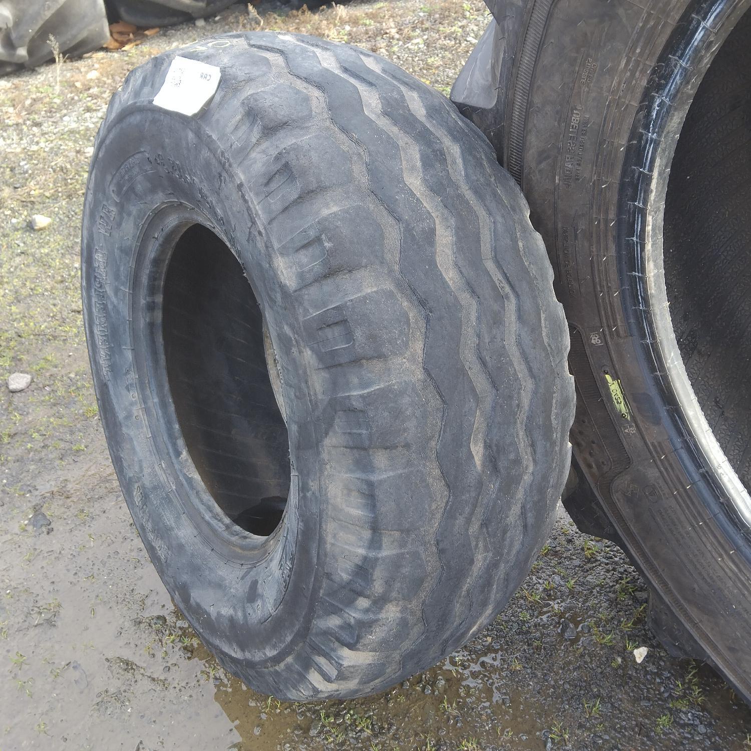  Cauciucuri 11.5/80-15.3  Bkt