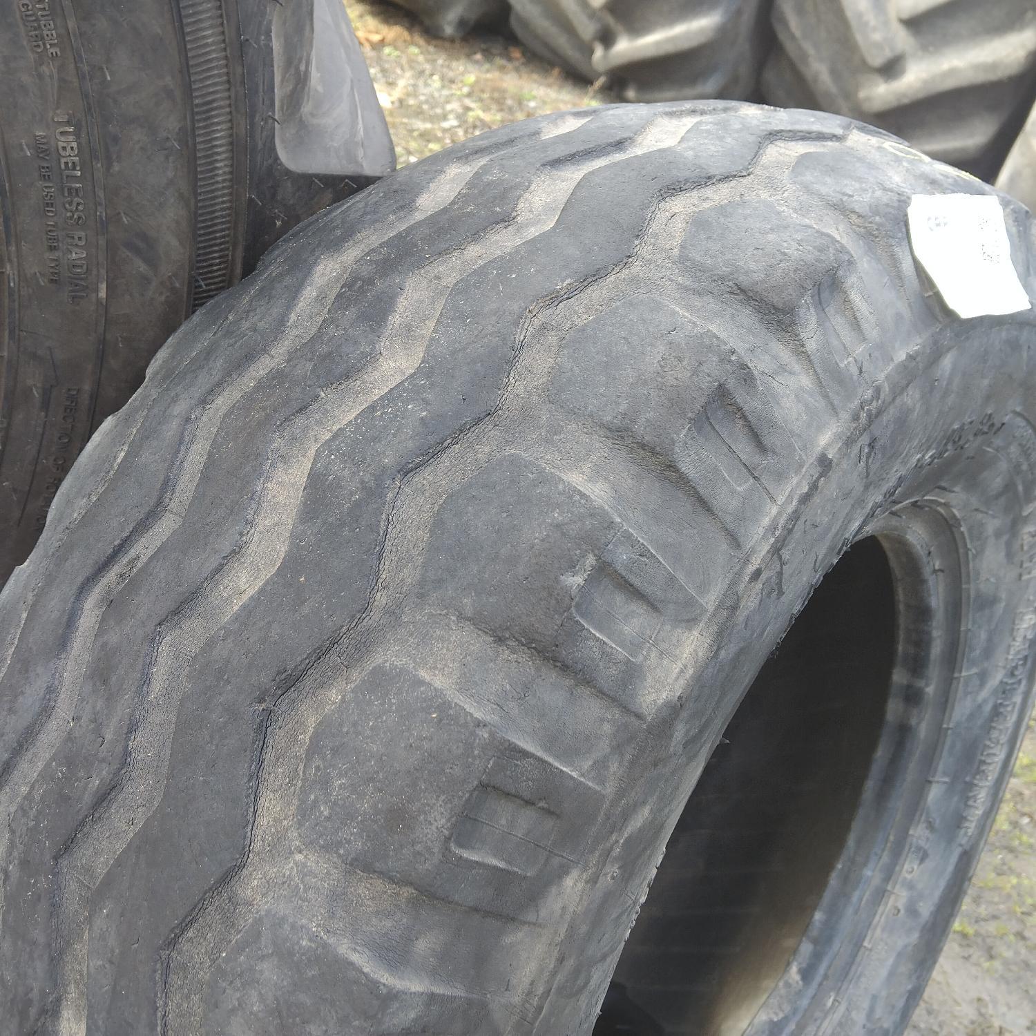  Cauciucuri 11.5/80-15.3  Bkt