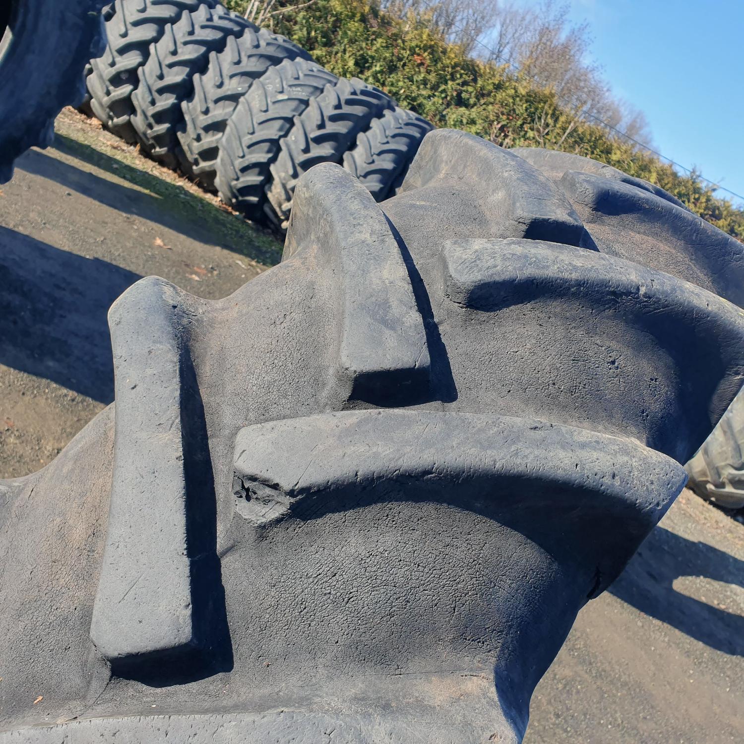  Cauciucuri 16.9-30 (420/85R30) Ozka