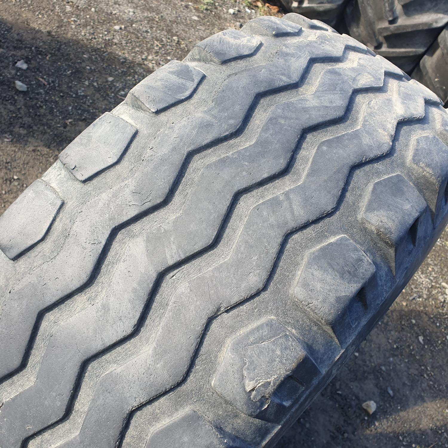  Cauciucuri 12.5/80-18 (12.5R18) Kleber