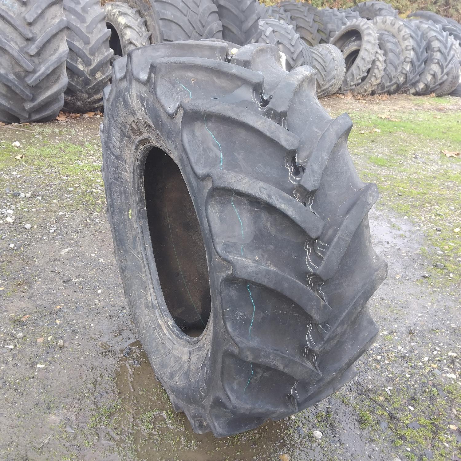  Cauciucuri 440/65R24  Continental