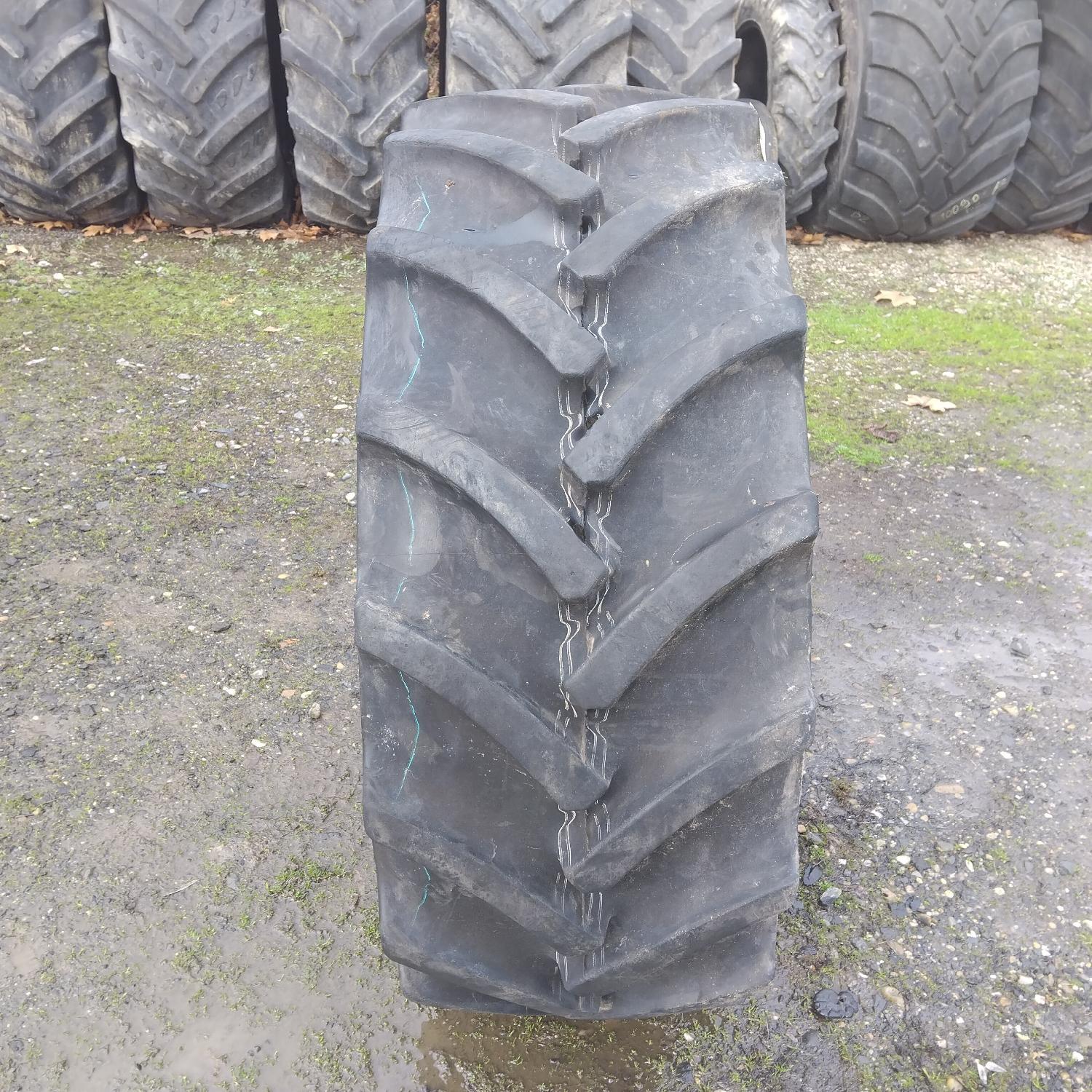  Cauciucuri 440/65R24  Continental