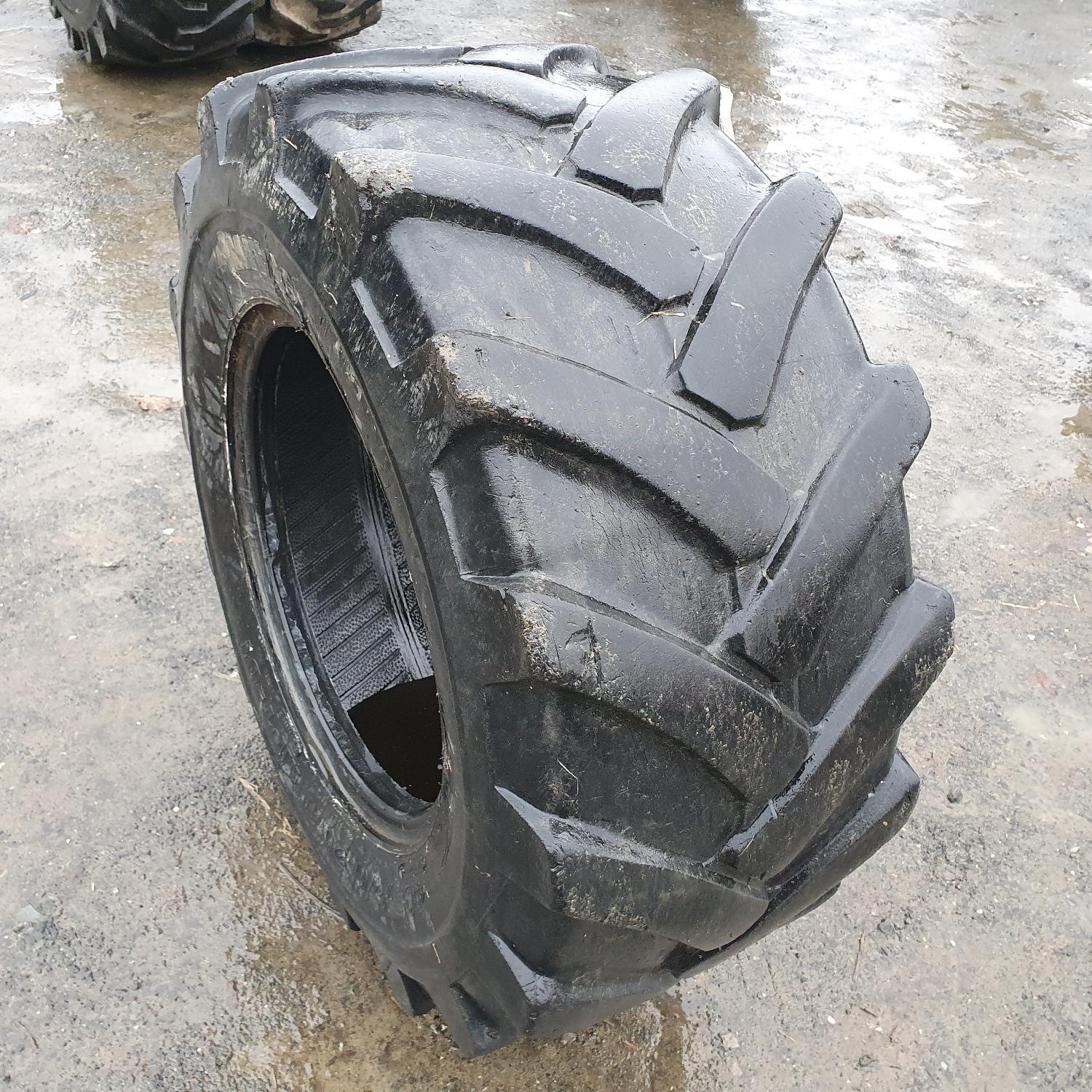  Cauciucuri 405/70-20 (16.0/70R20) Mitas