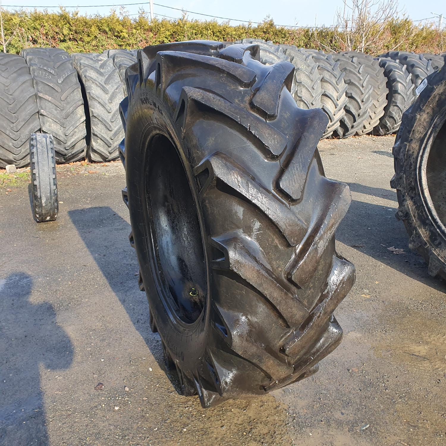  Cauciucuri 16.9-30 (420/85R30) Semperit