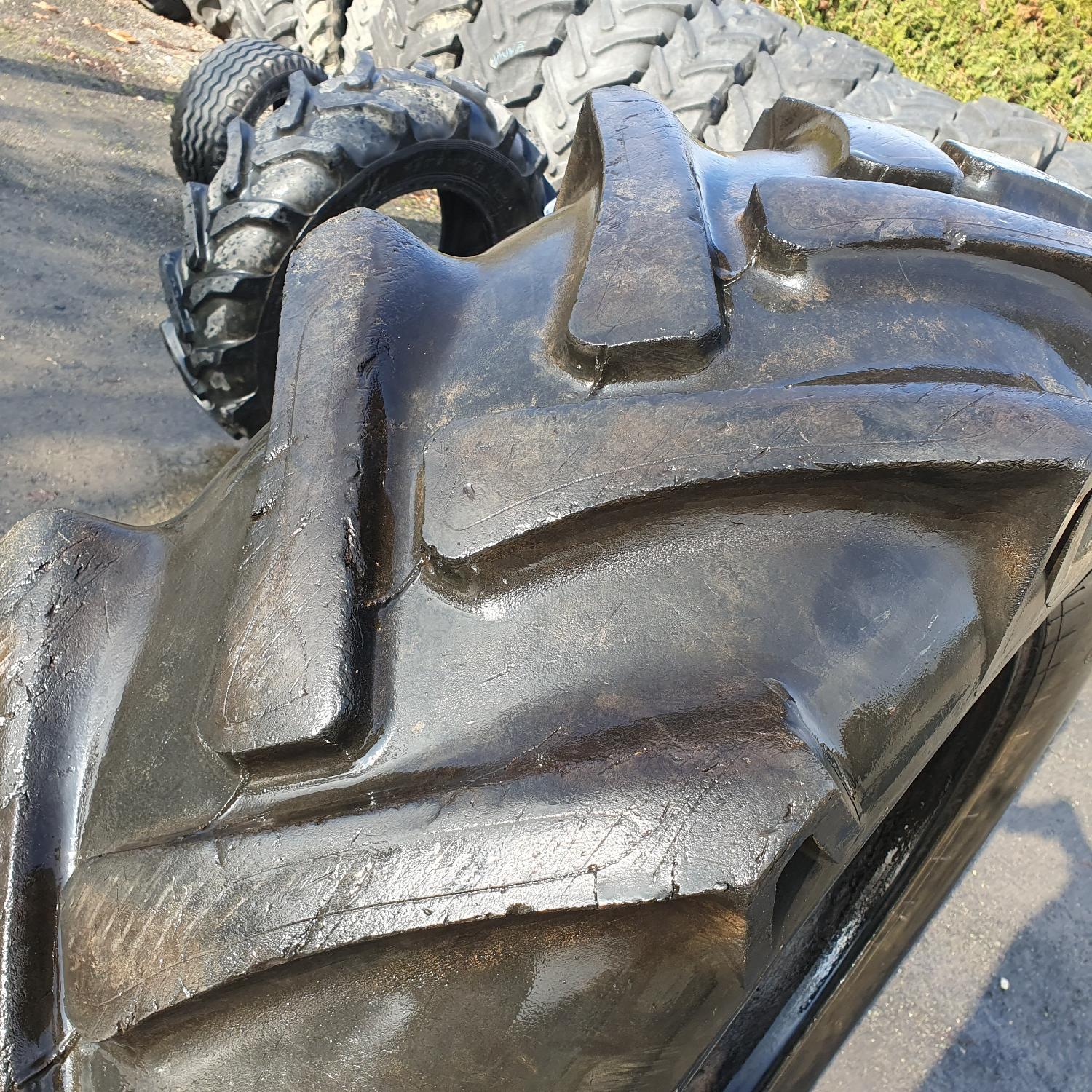  Cauciucuri 16.9-30 (420/85R30) Semperit