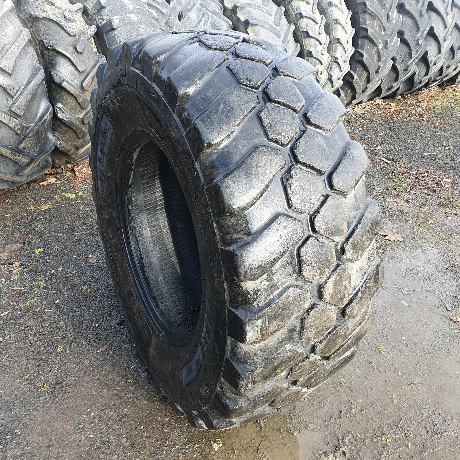 Cauciucuri 460/70R24 (17.5R24) Apollo