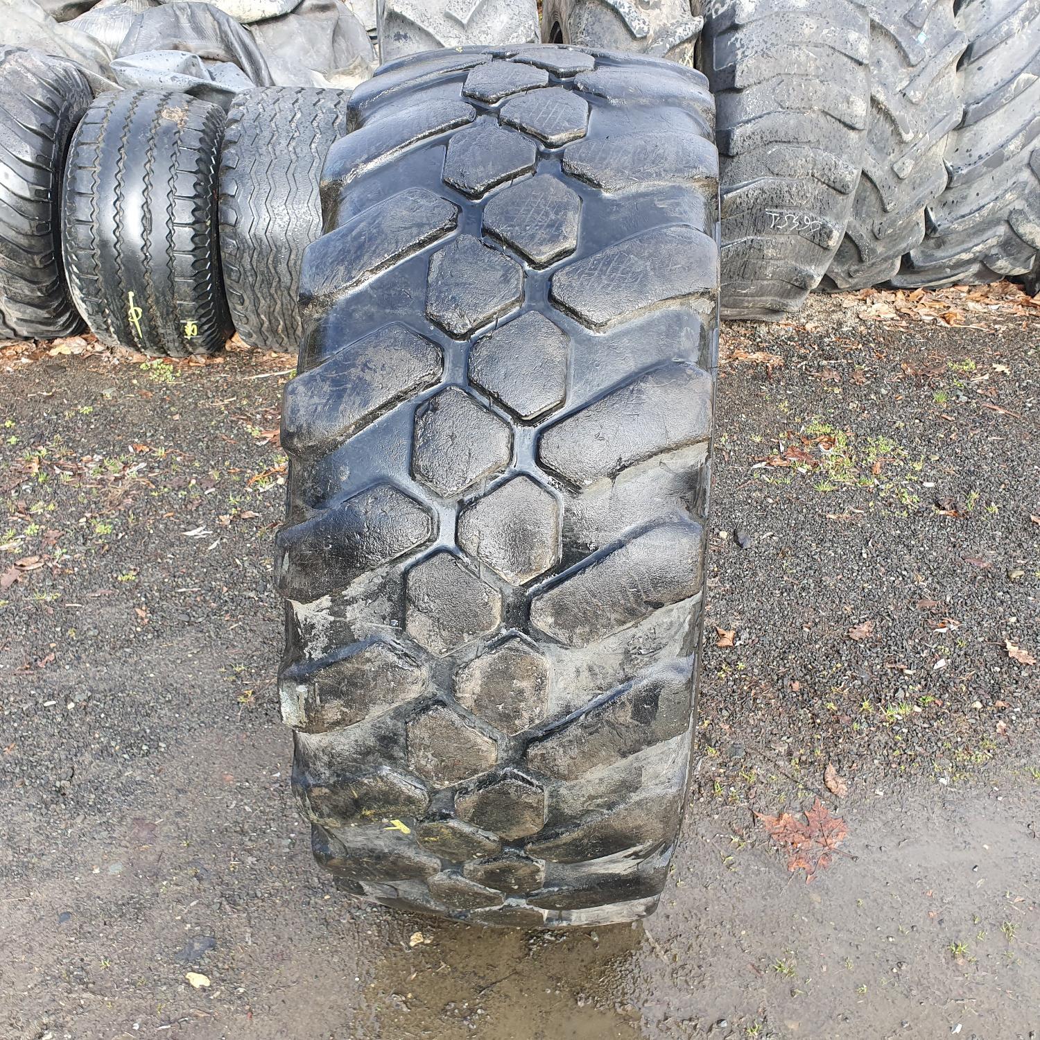  Cauciucuri 460/70R24 (17.5R24) Apollo