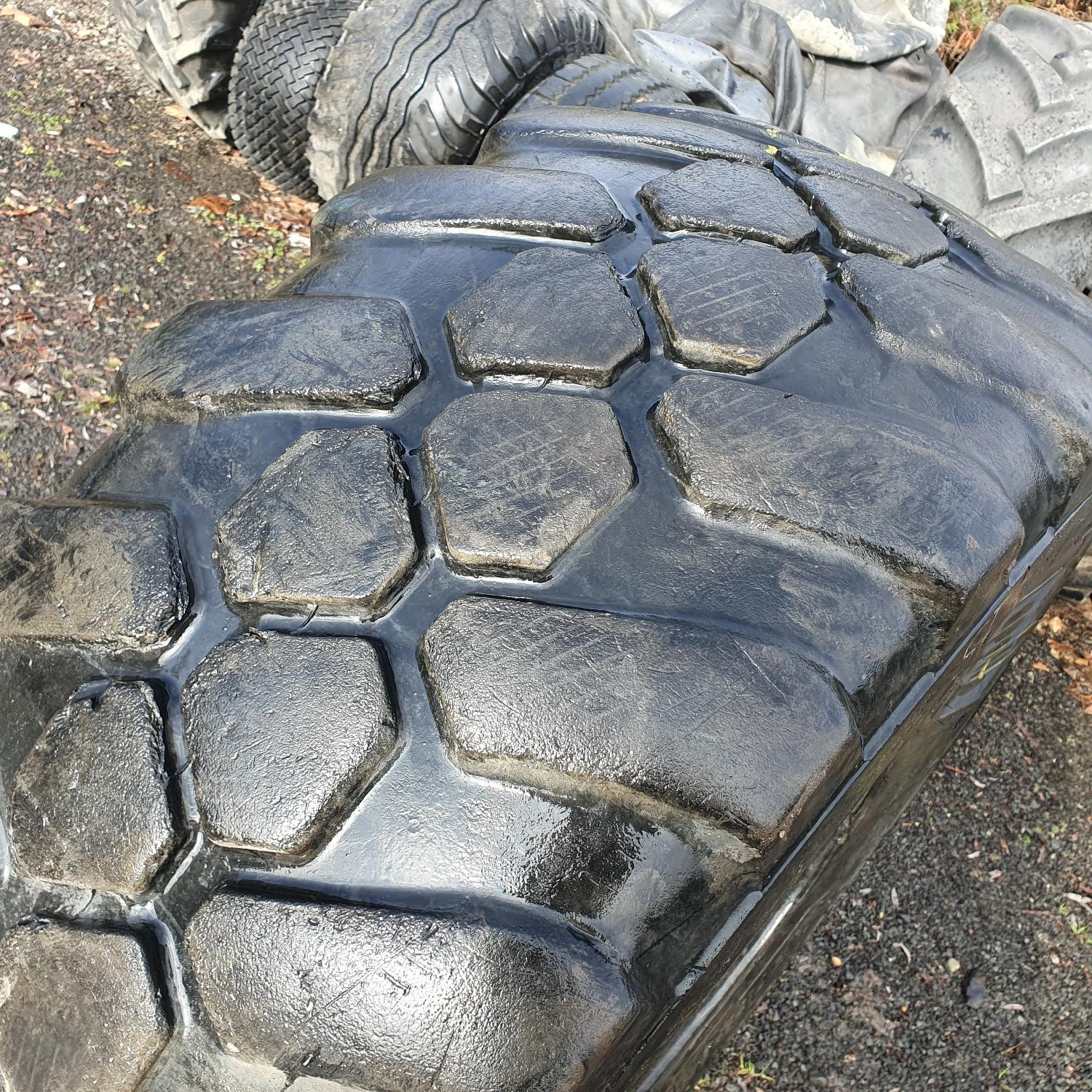  Cauciucuri 460/70R24 (17.5R24) Apollo