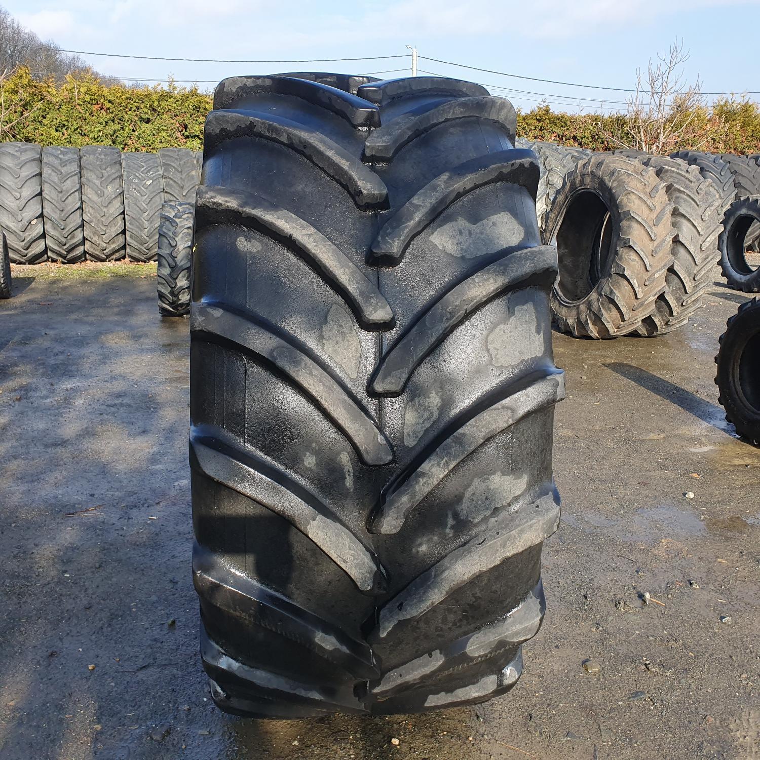  Cauciucuri 30.5R32  Dneproshina