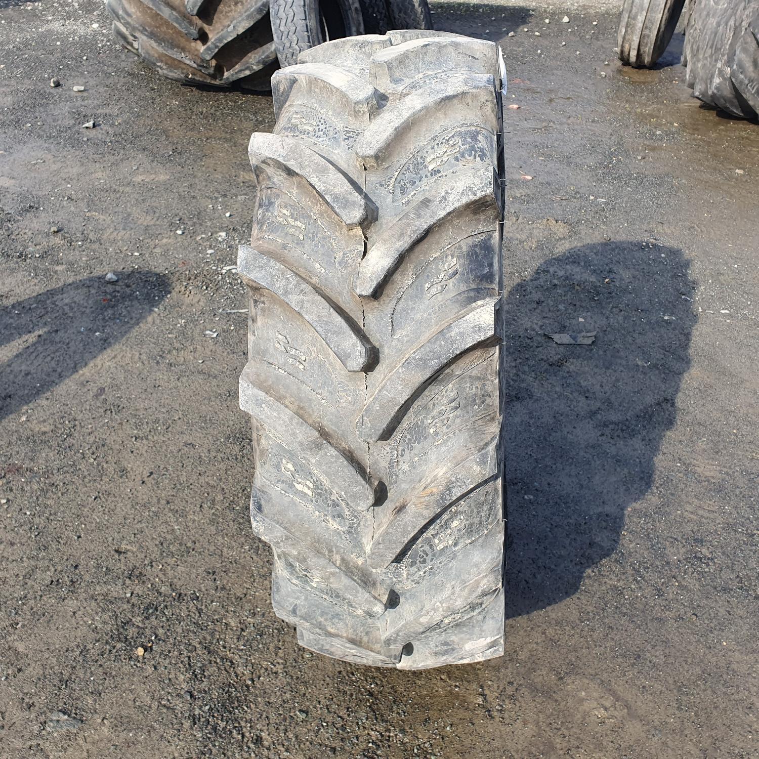  Cauciucuri 300/70R20  Alliance