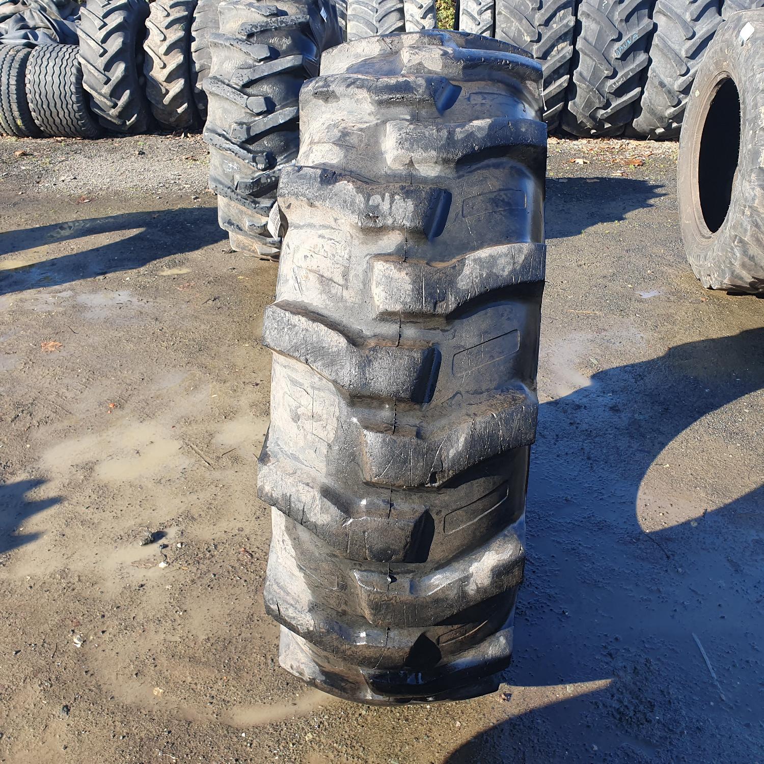  Cauciucuri 16.9-28 (420/85R28) Speedways