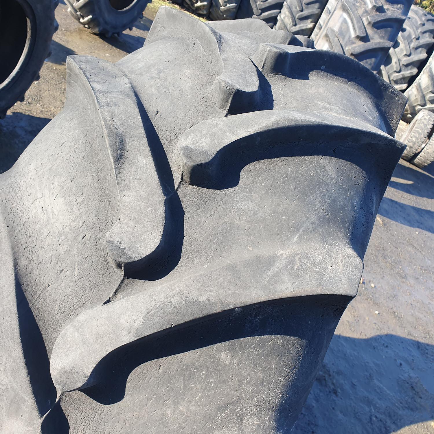  Cauciucuri 18.4-24 (460/85R24) Rosava