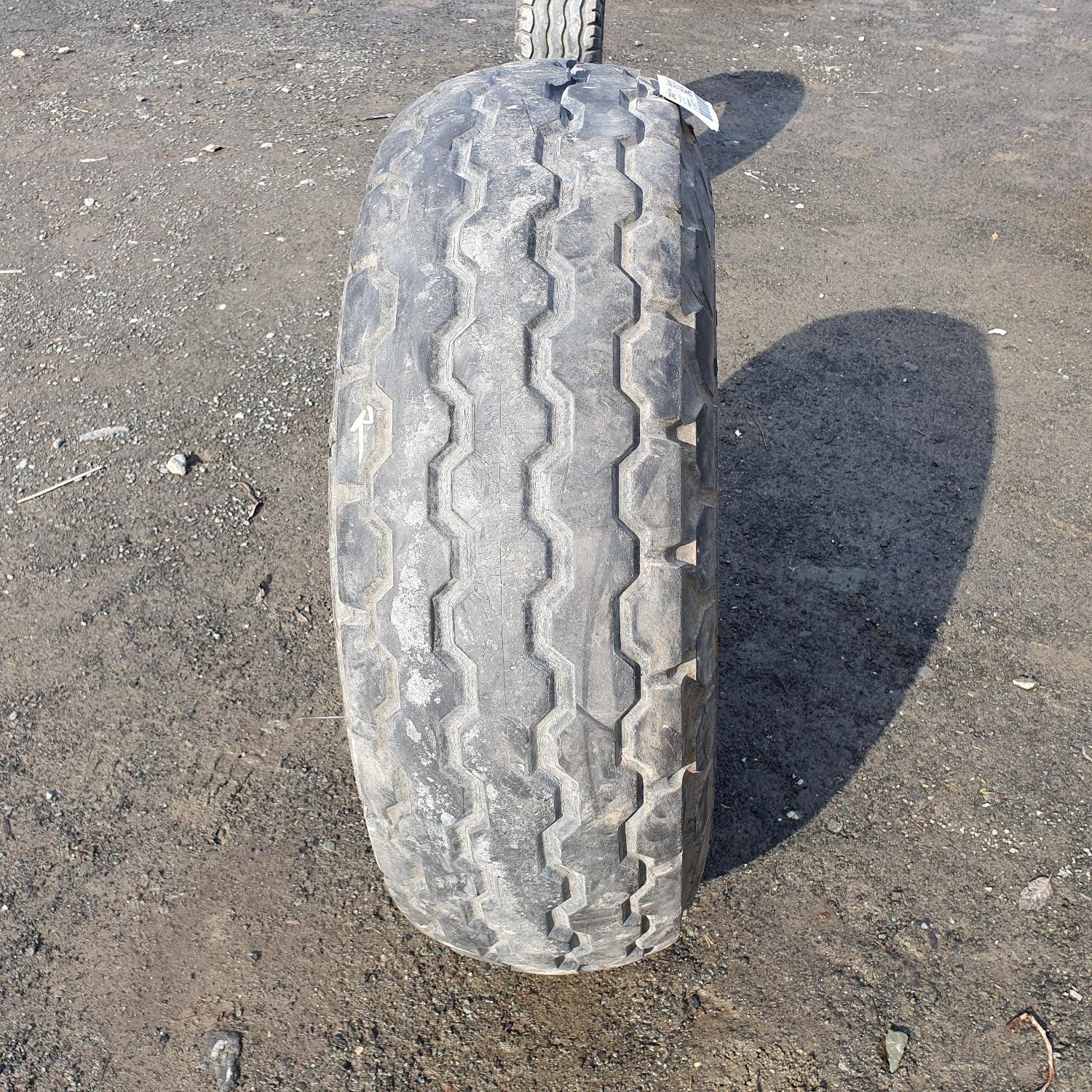  Cauciucuri 11.5-15  Semperit