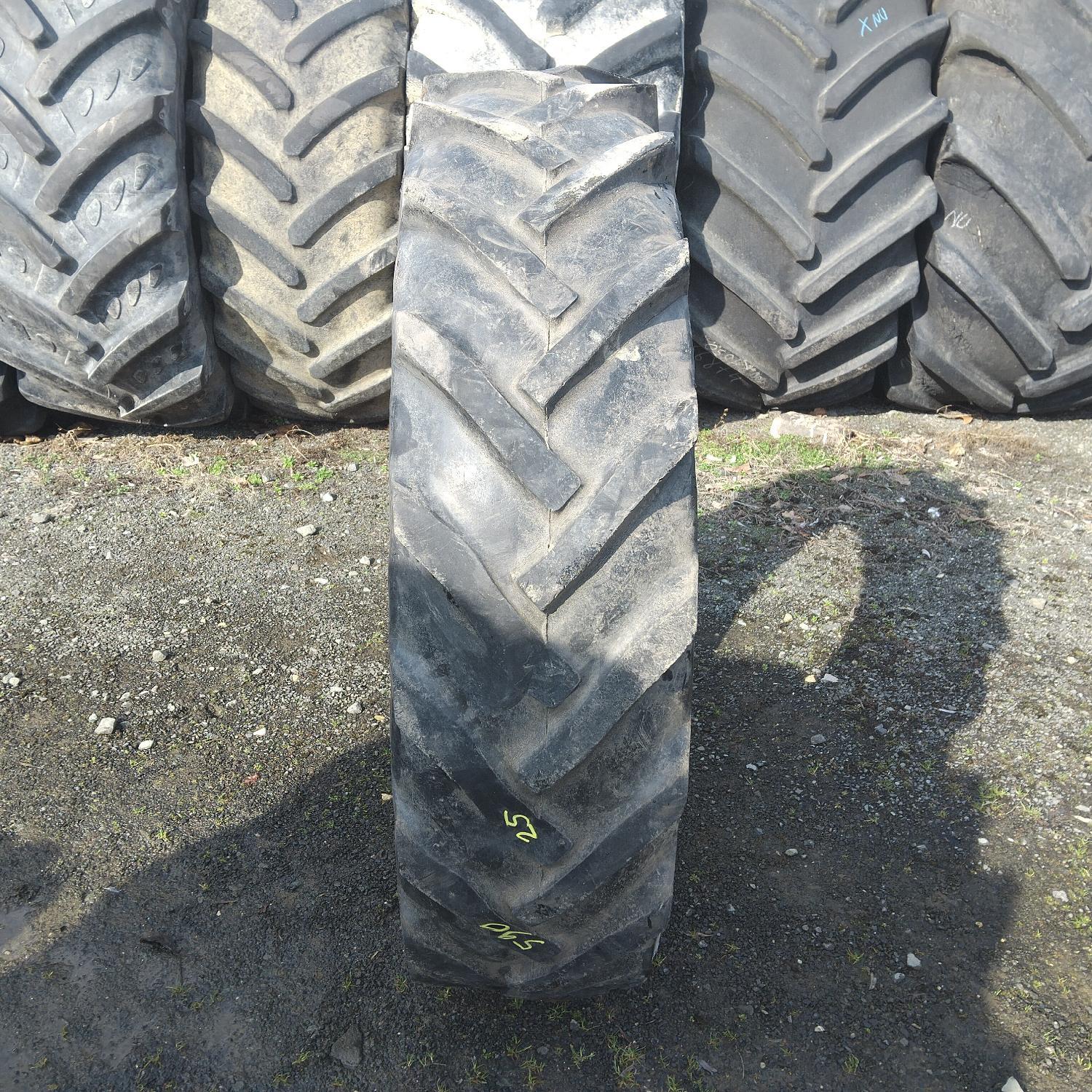  Cauciucuri 12.4-32 (320/85R32) Goodyear