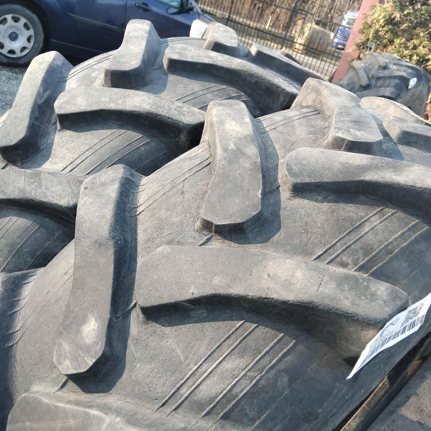  Cauciucuri 360/70R24  Belshina