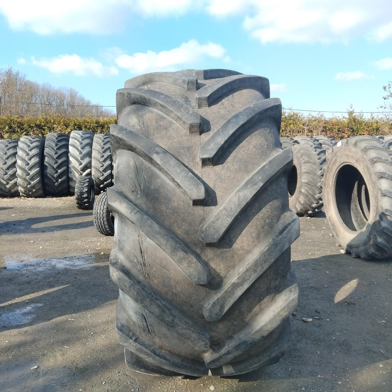  Cauciucuri 900/60R32  Michelin