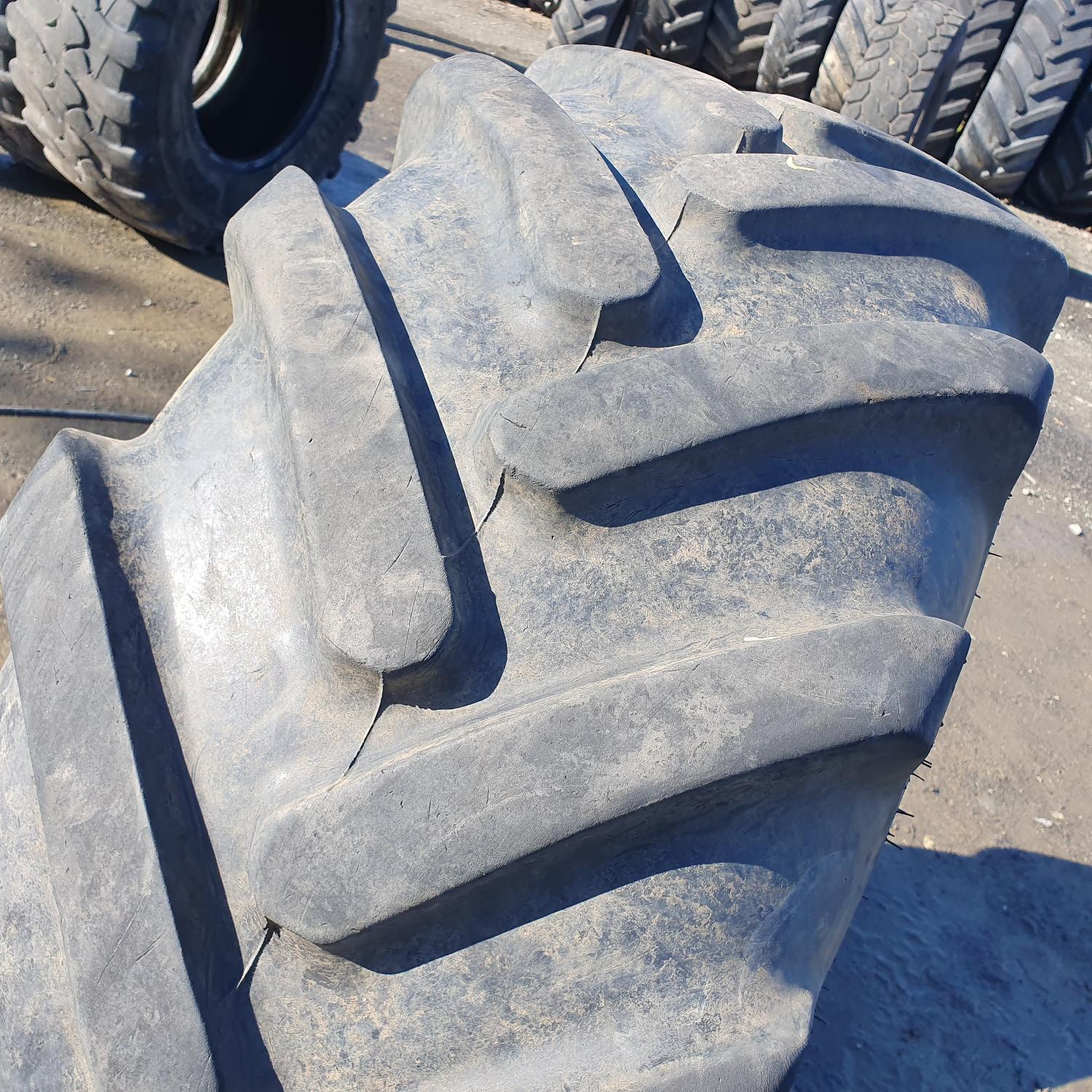  Cauciucuri 460/70R24 (17.5R24) Alliance